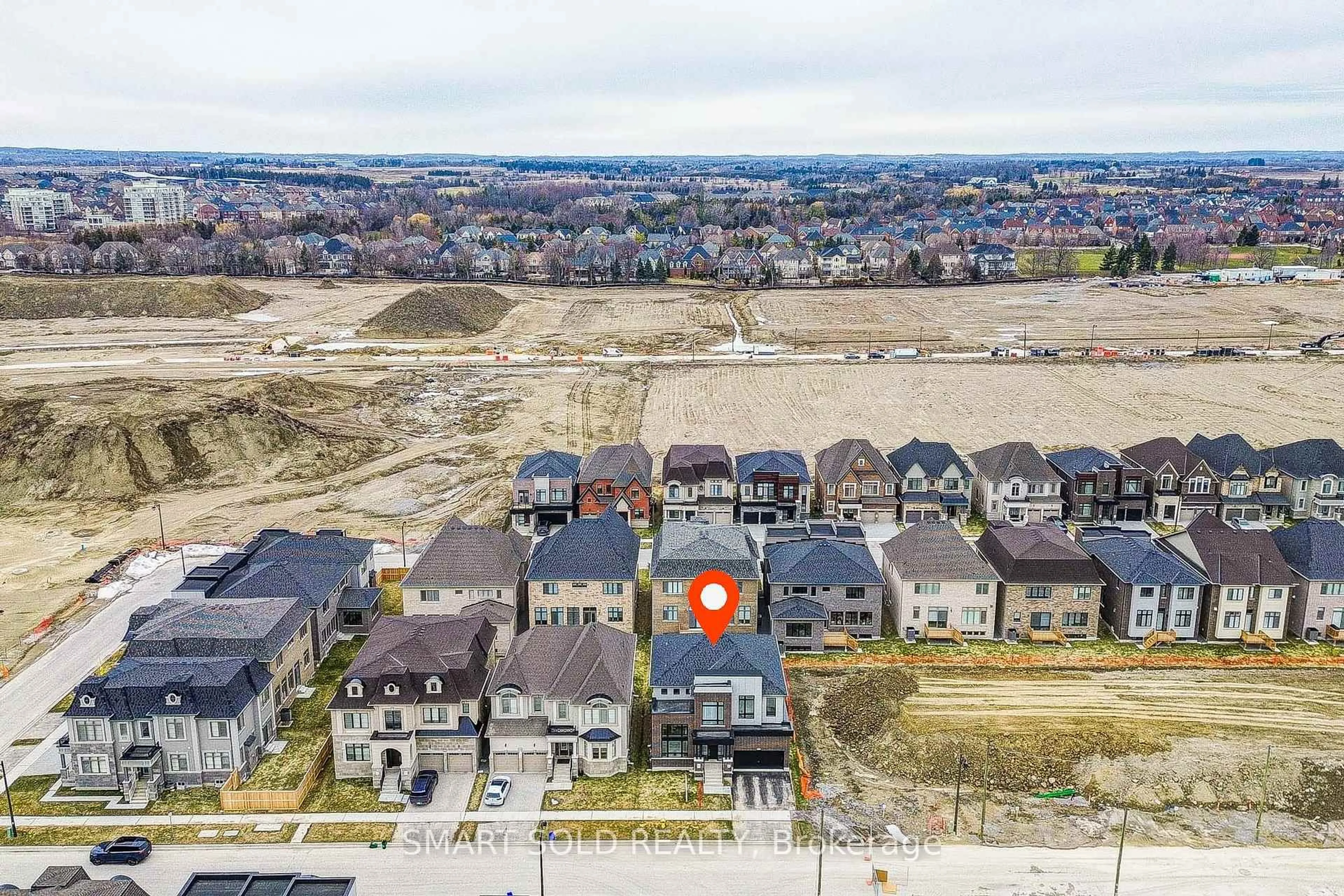 A pic from outside/outdoor area/front of a property/back of a property/a pic from drone, unknown for 72 Meizhou Ave, Markham Ontario L6C 3N1