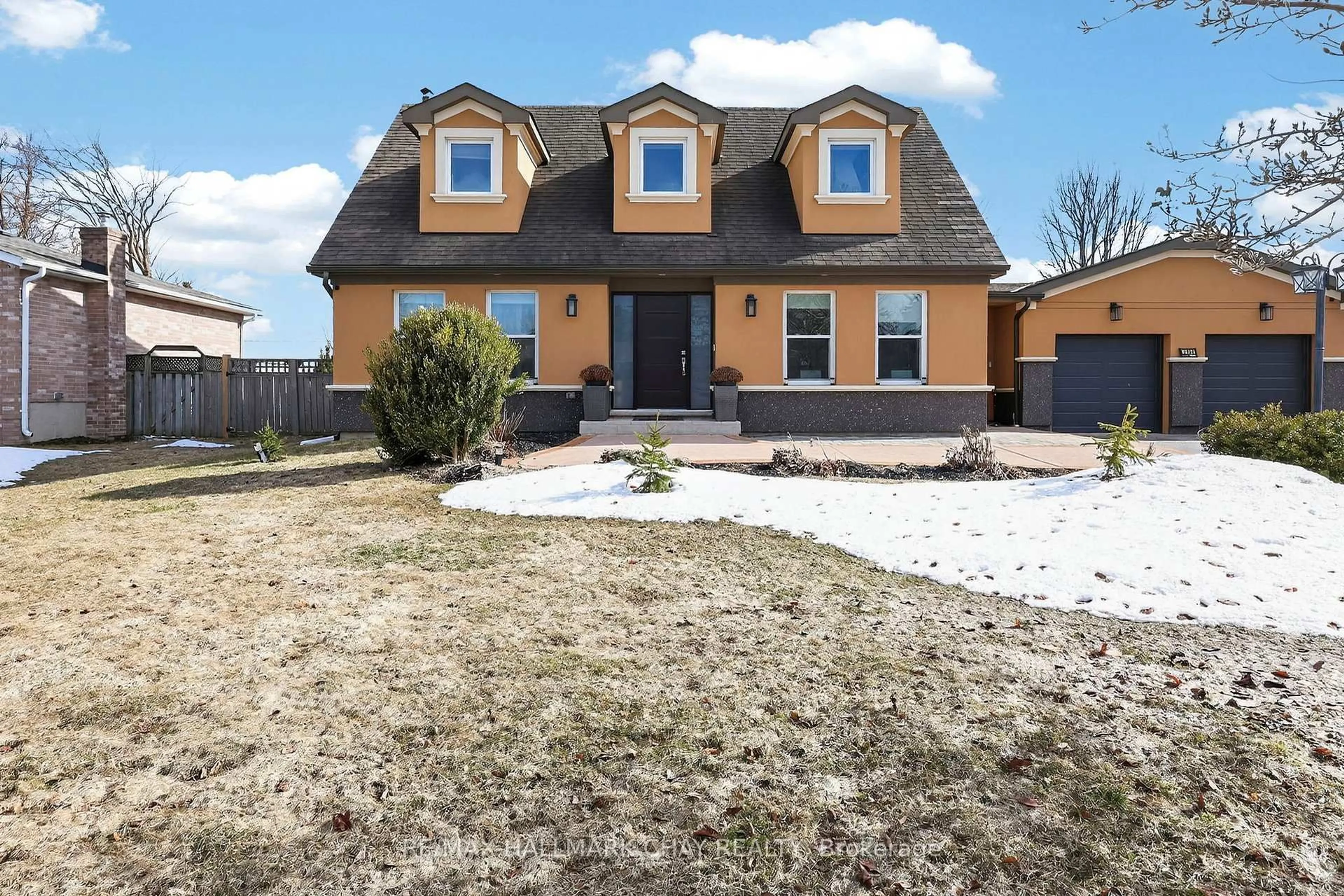 Unknown for 2151 Hughes Dr, Innisfil Ontario L0L 1R0