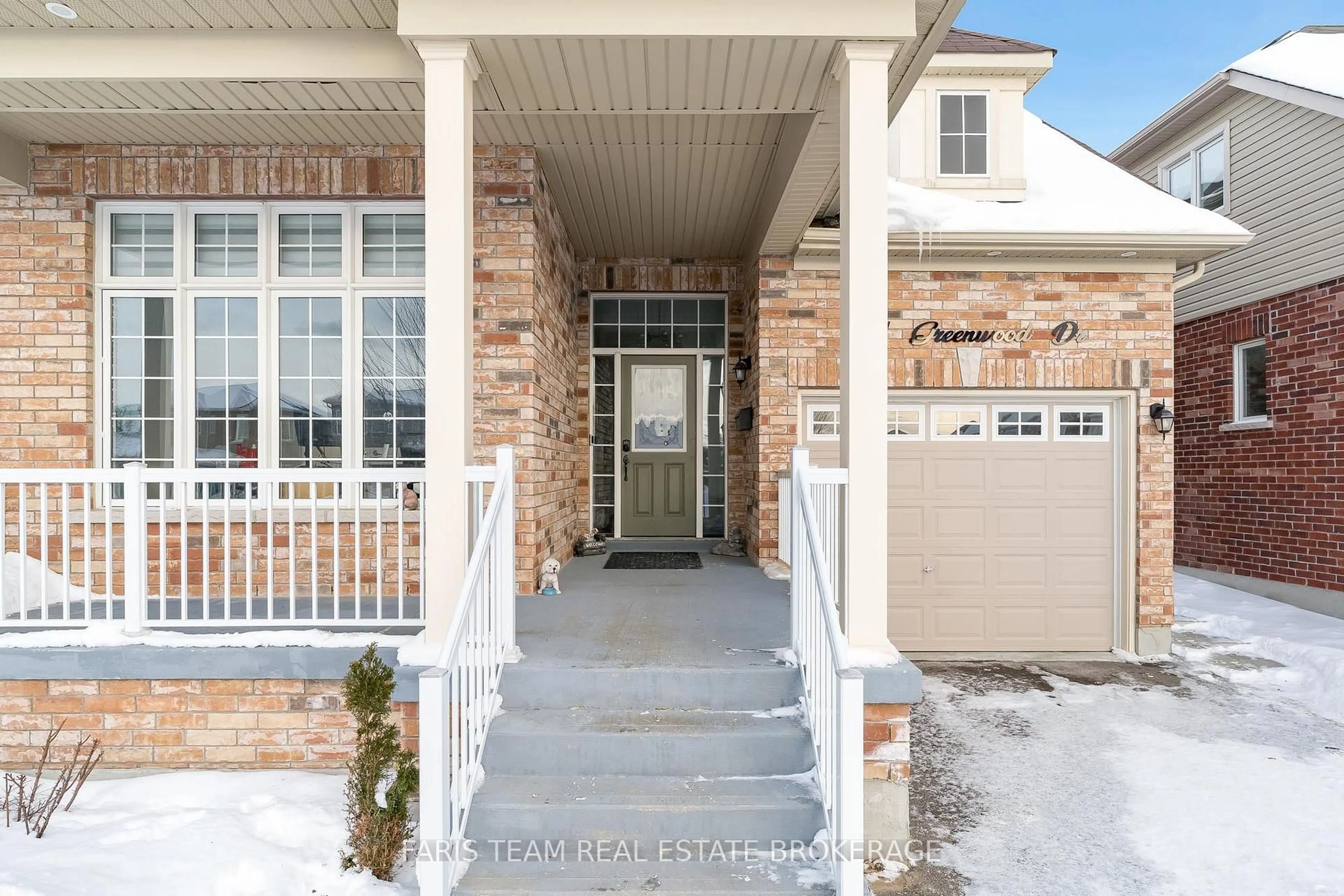 Indoor entryway for 461 Greenwood Dr, Essa Ontario L3W 0R4