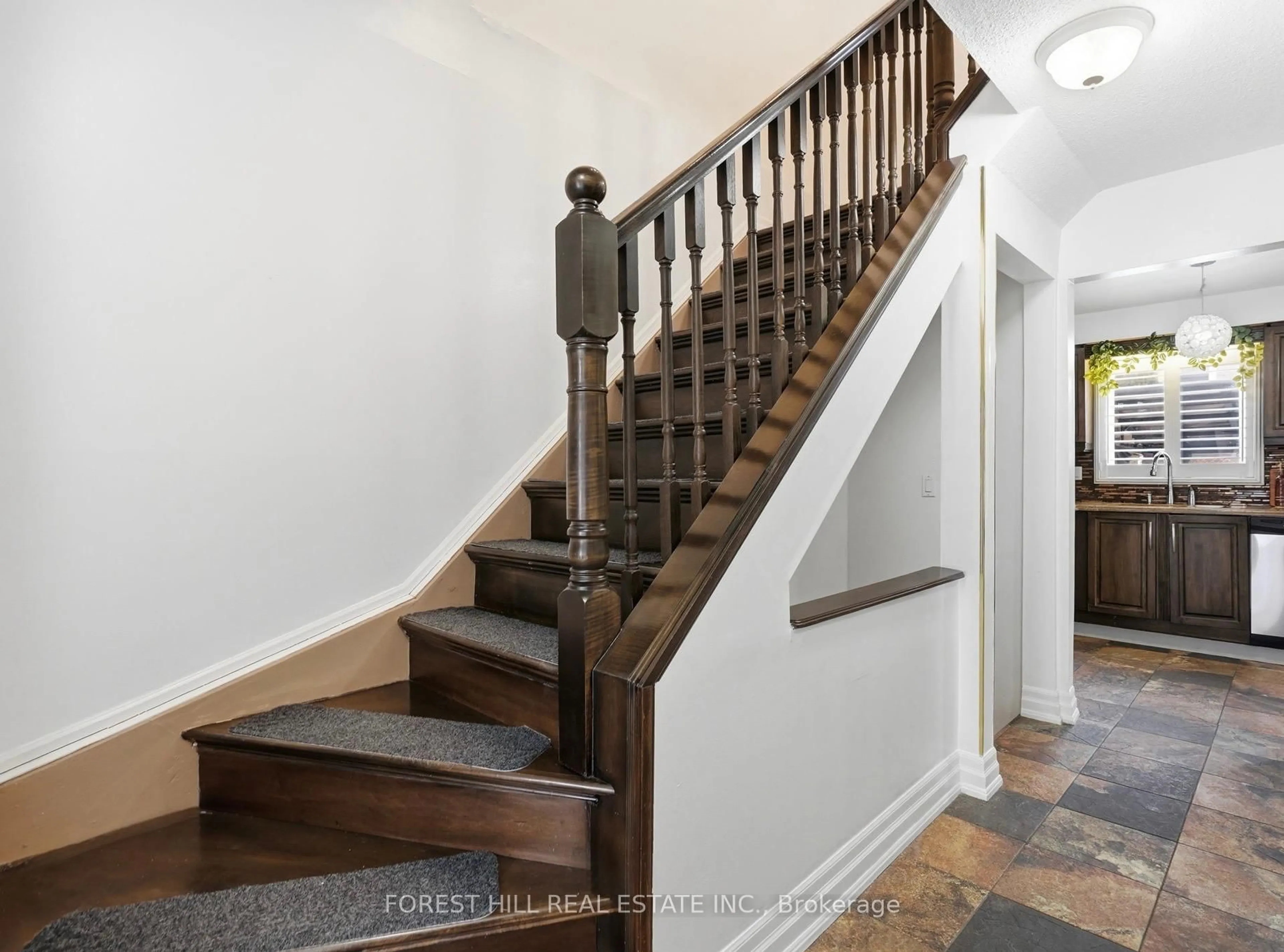 Stairs for 26 Laurel Valley Crt, Vaughan Ontario L4K 2B3
