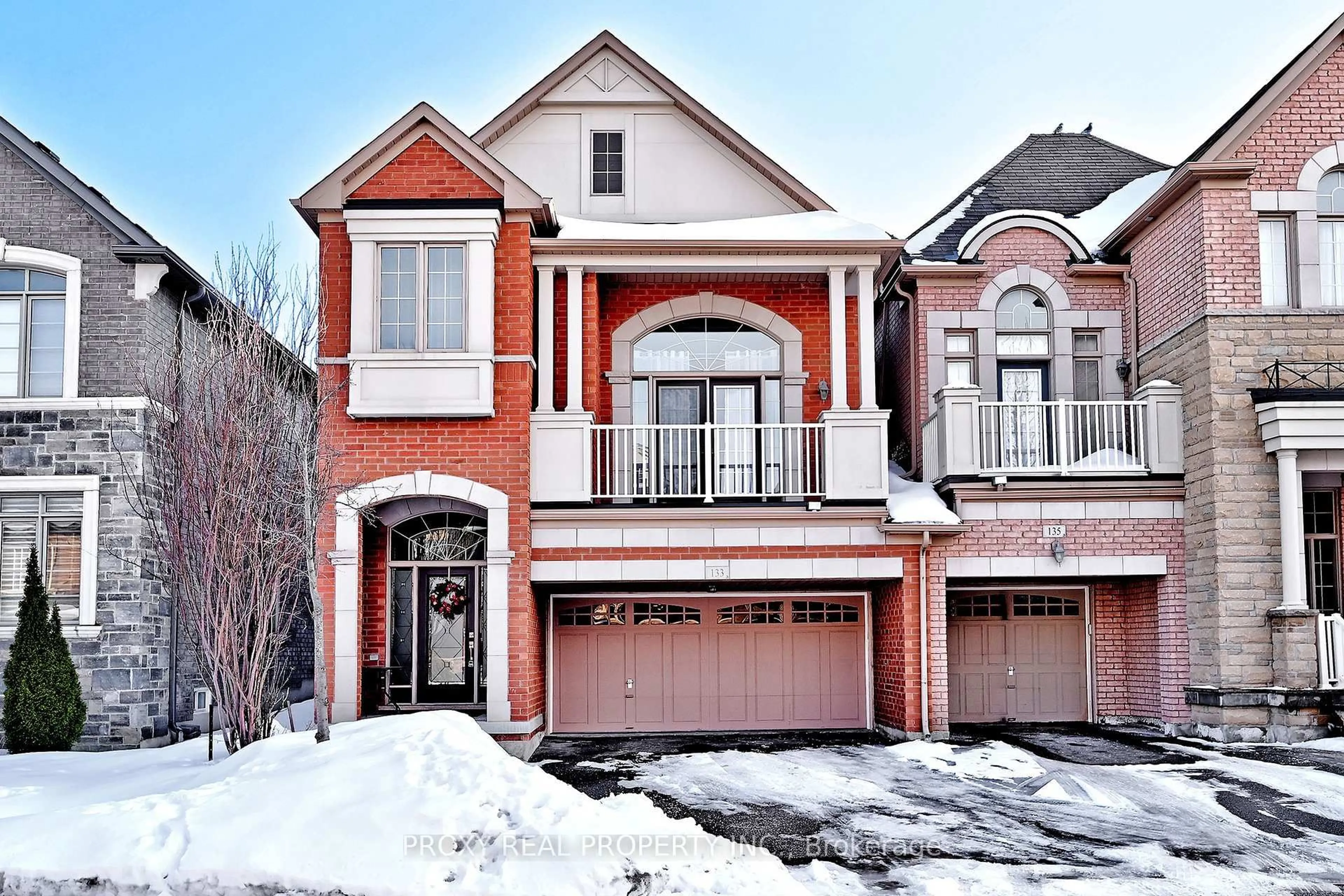 Home with brick exterior material, street for 133 Foxwood Rd, Vaughan Ontario L4J 0G3