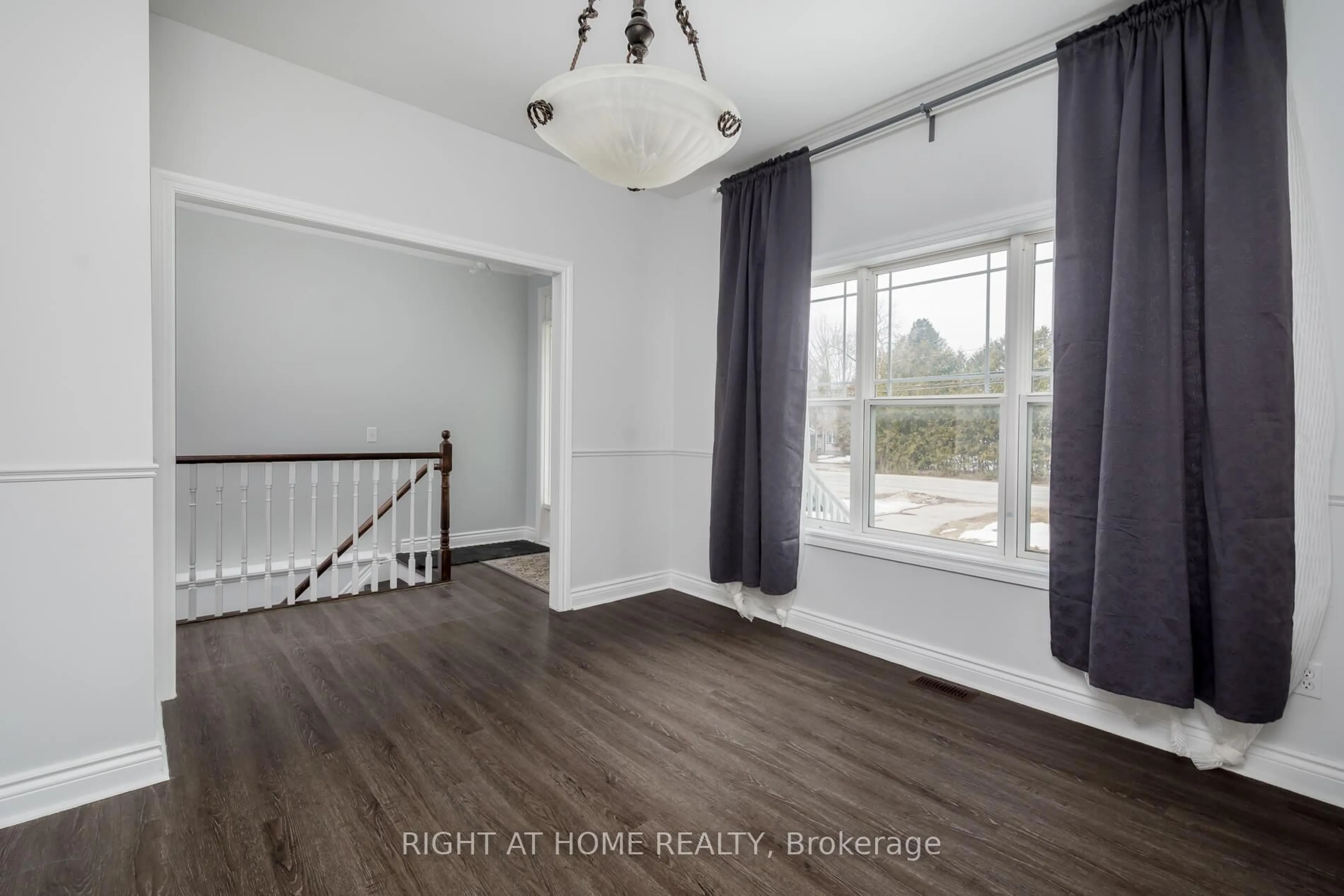 A pic of a room for 1171 Ewart St, Innisfil Ontario L0L 1C0