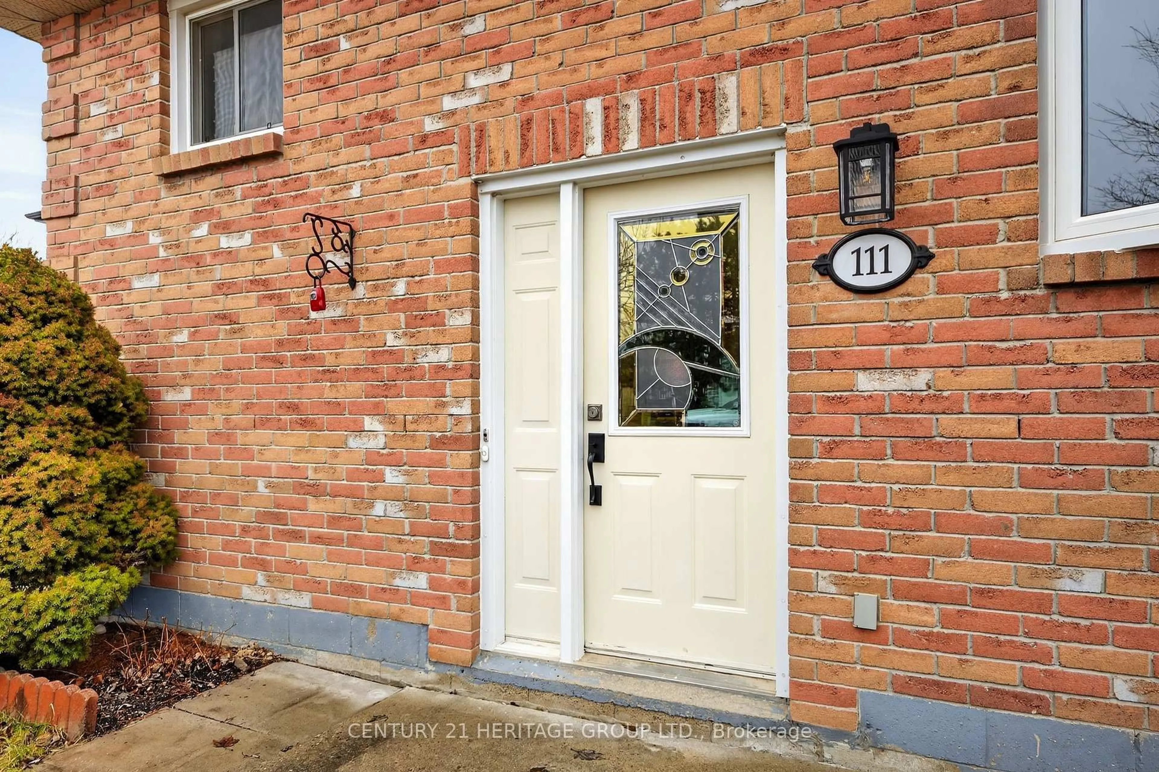 Home with brick exterior material, street for 111 Ondrey St, Bradford West Gwillimbury Ontario L3Z 2X1