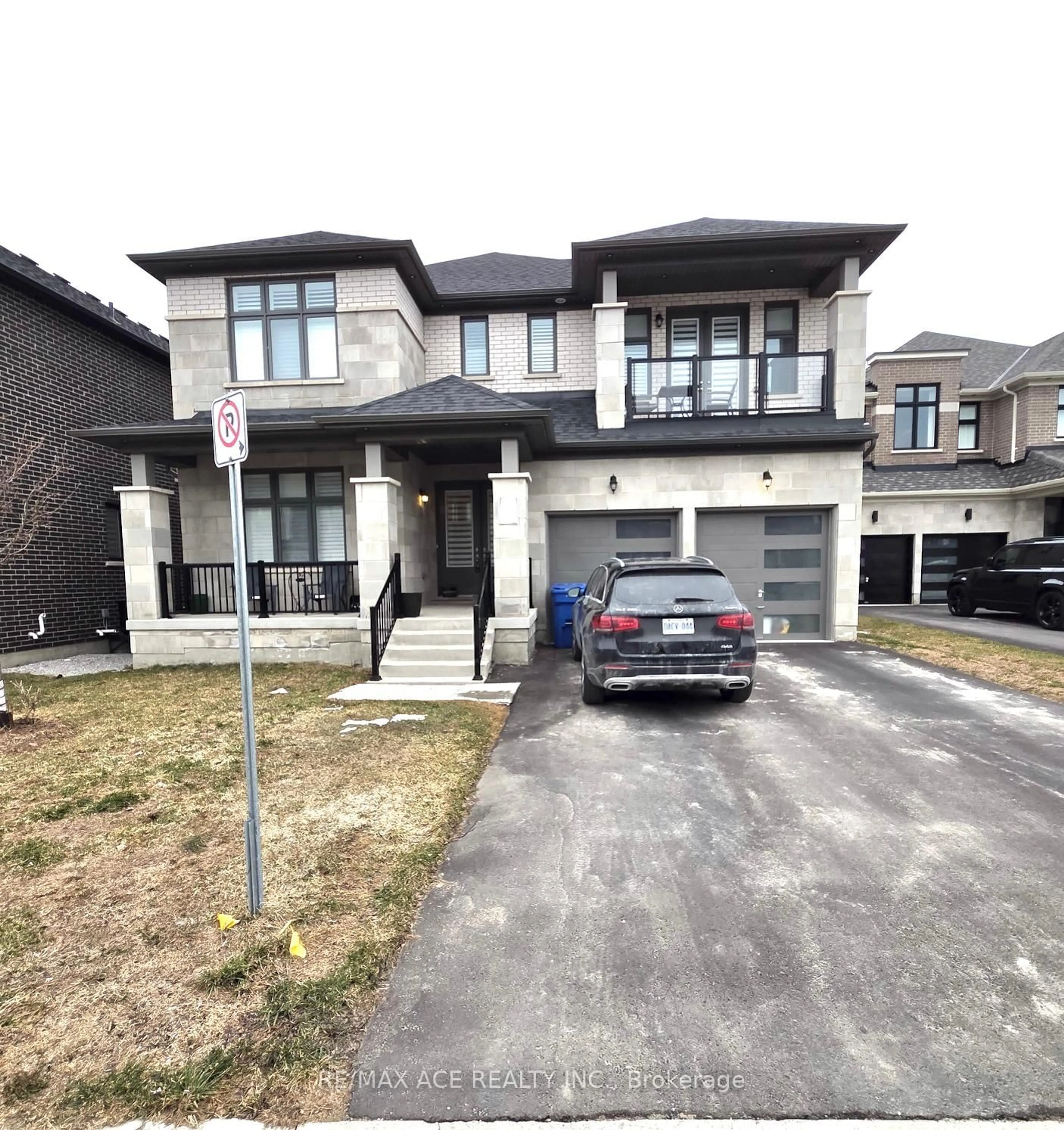 Home with brick exterior material, street for 14 Ballanview Crt, Whitchurch-Stouffville Ontario L4A 1L7