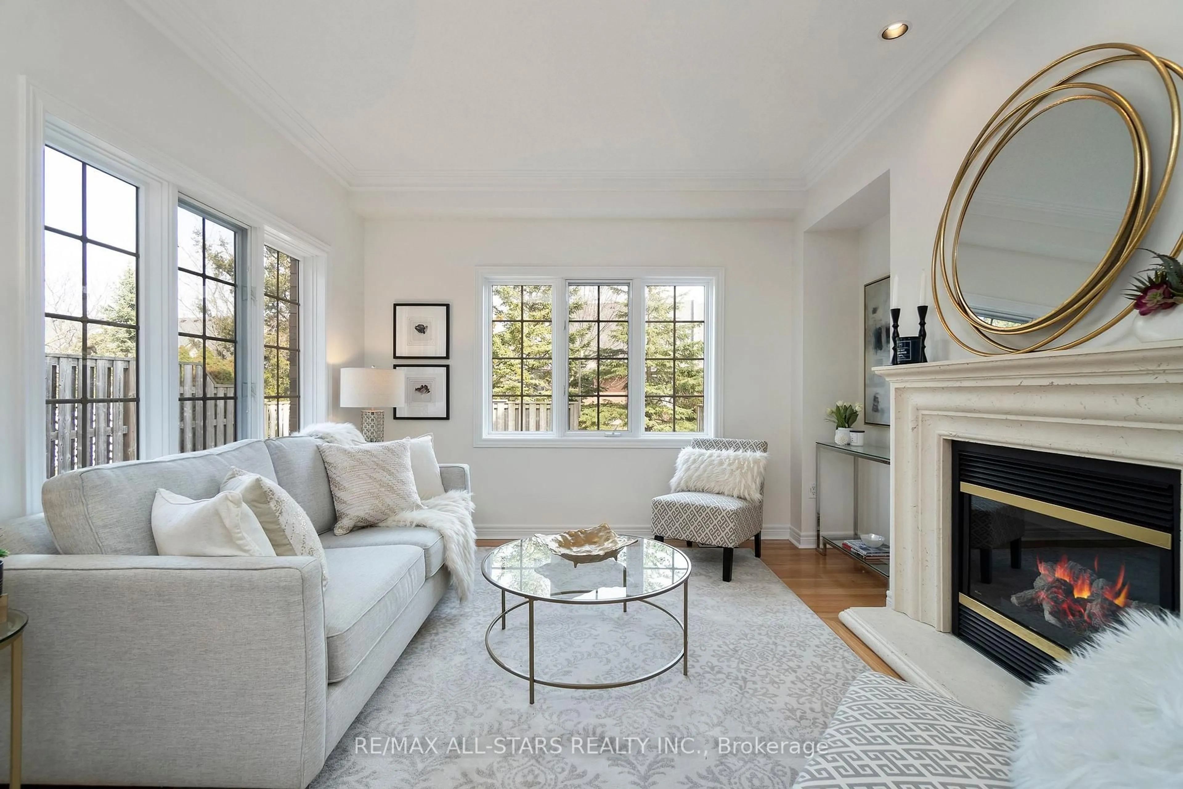 Living room with furniture, unknown for 29 Wave Hill Way, Markham Ontario L6E 2A2