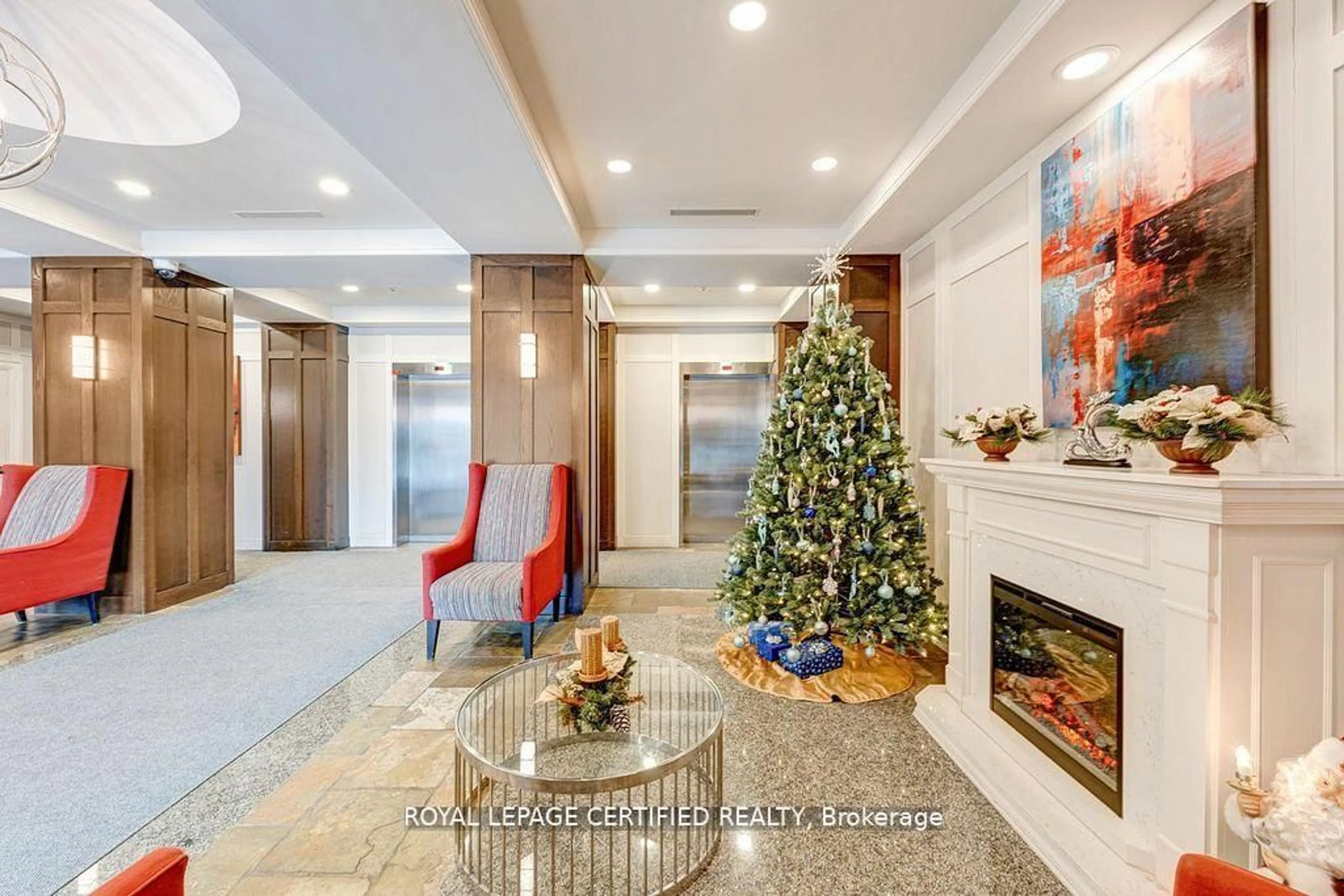 Lobby for 29 Northern Hts #606, Richmond Hill Ontario L4B 4L8