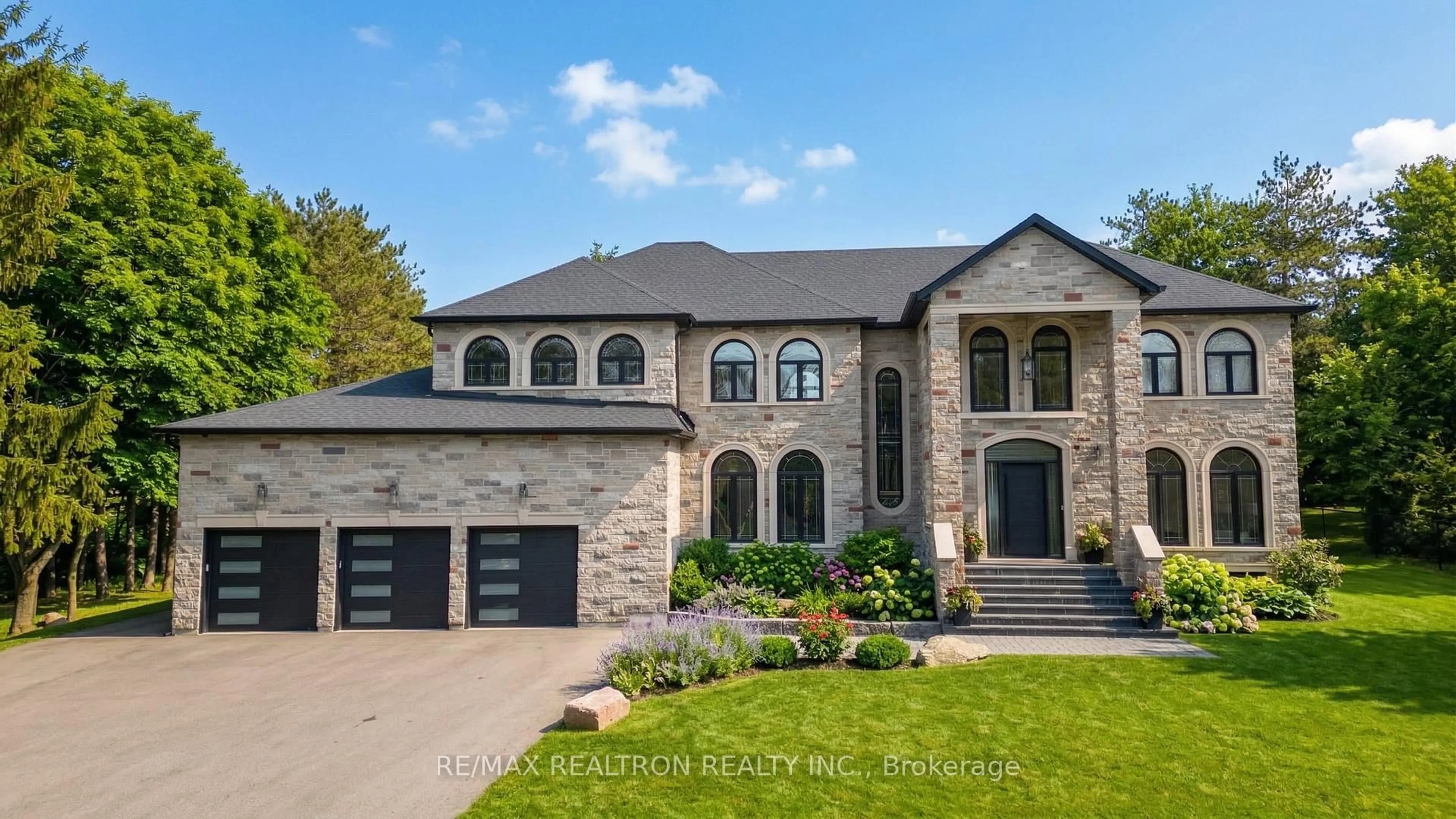 Home with brick exterior material, street for 14705 Jane St, King Ontario L7B 1A3