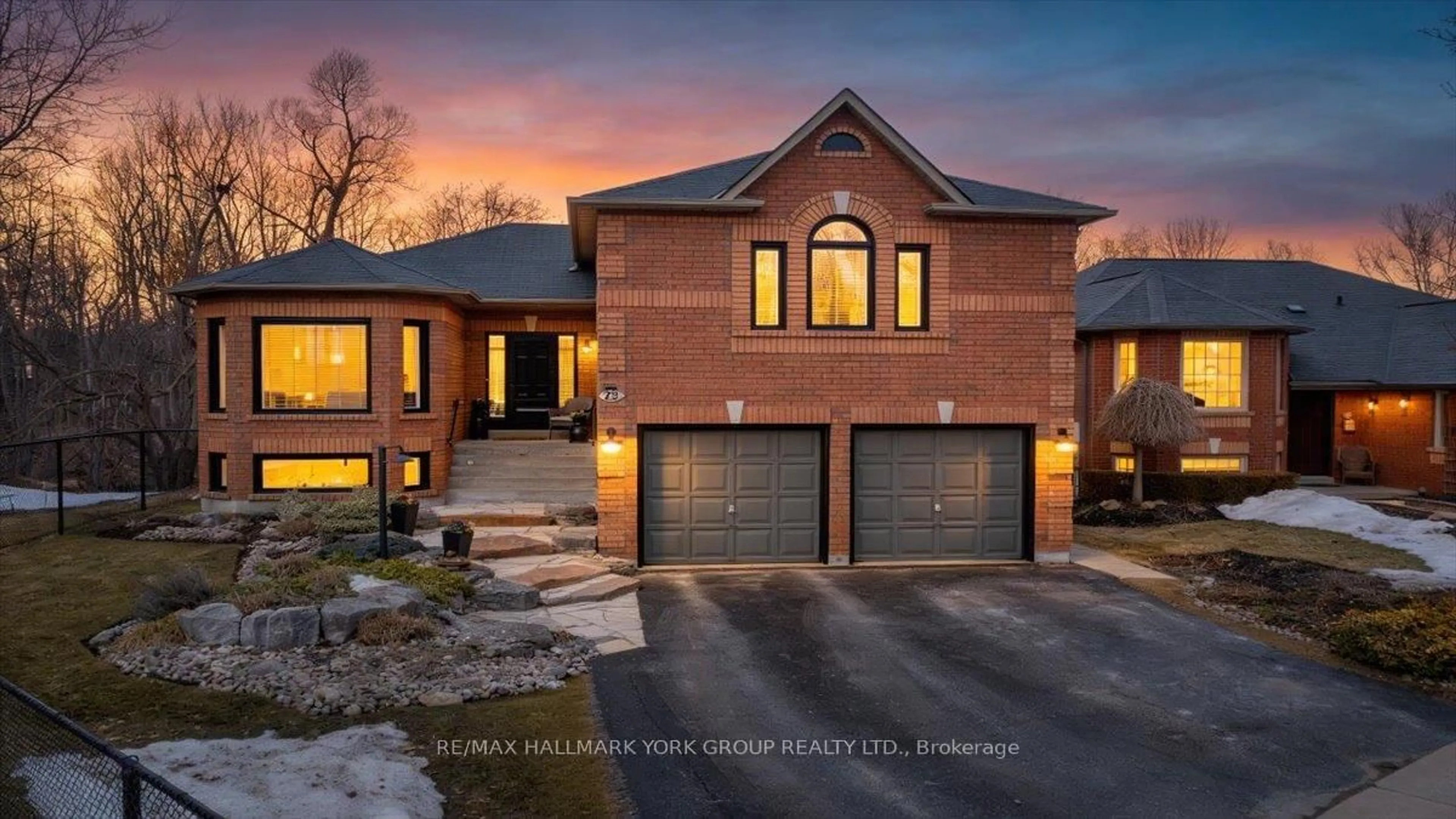 Home with brick exterior material, street for 22 Margaret Pl, Georgina Ontario L4P 3X2