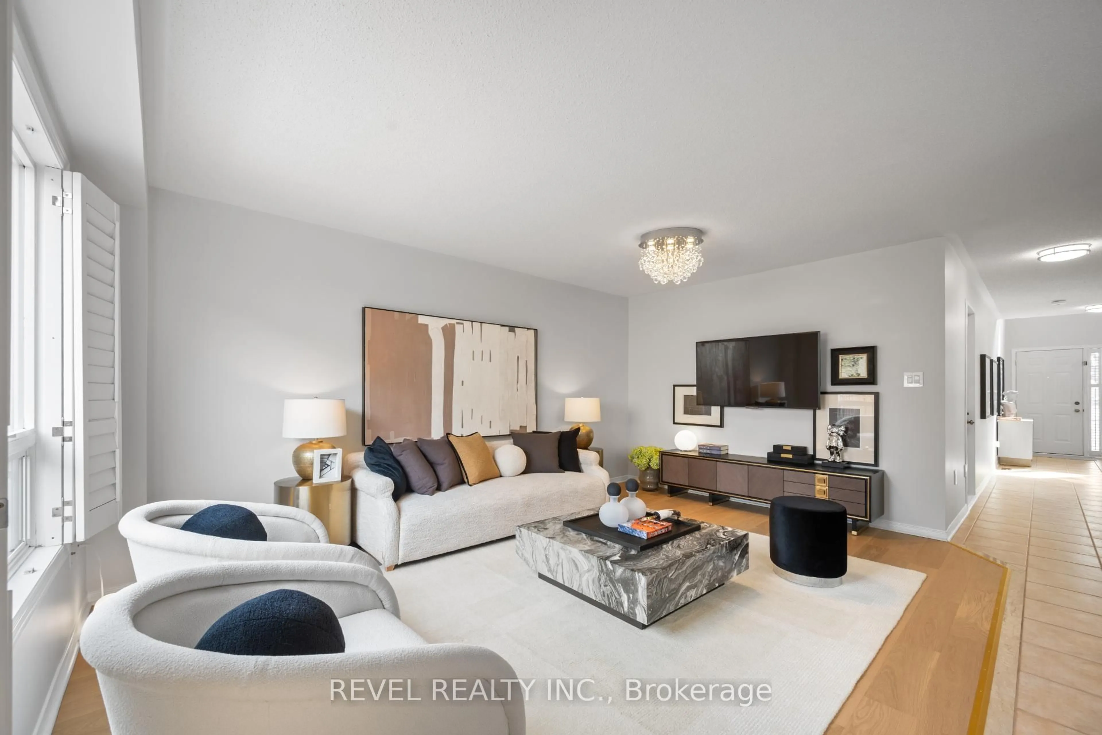 Living room with furniture, wood/laminate floor for 10 Dinsdale Dr, Vaughan Ontario L4H 2M5