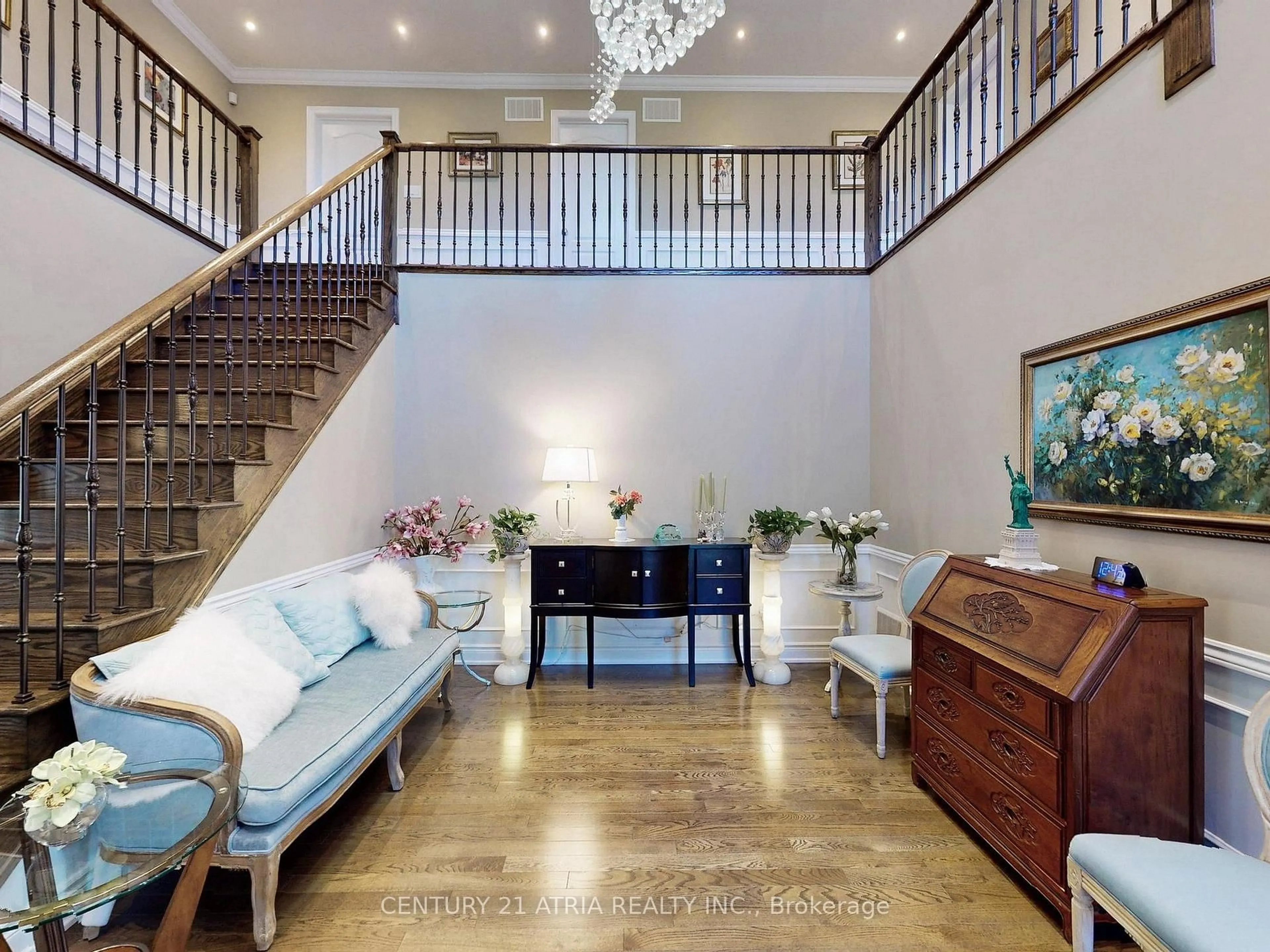 Indoor foyer for 2 Colonel George Mclaren Dr, Markham Ontario L6C 0L3