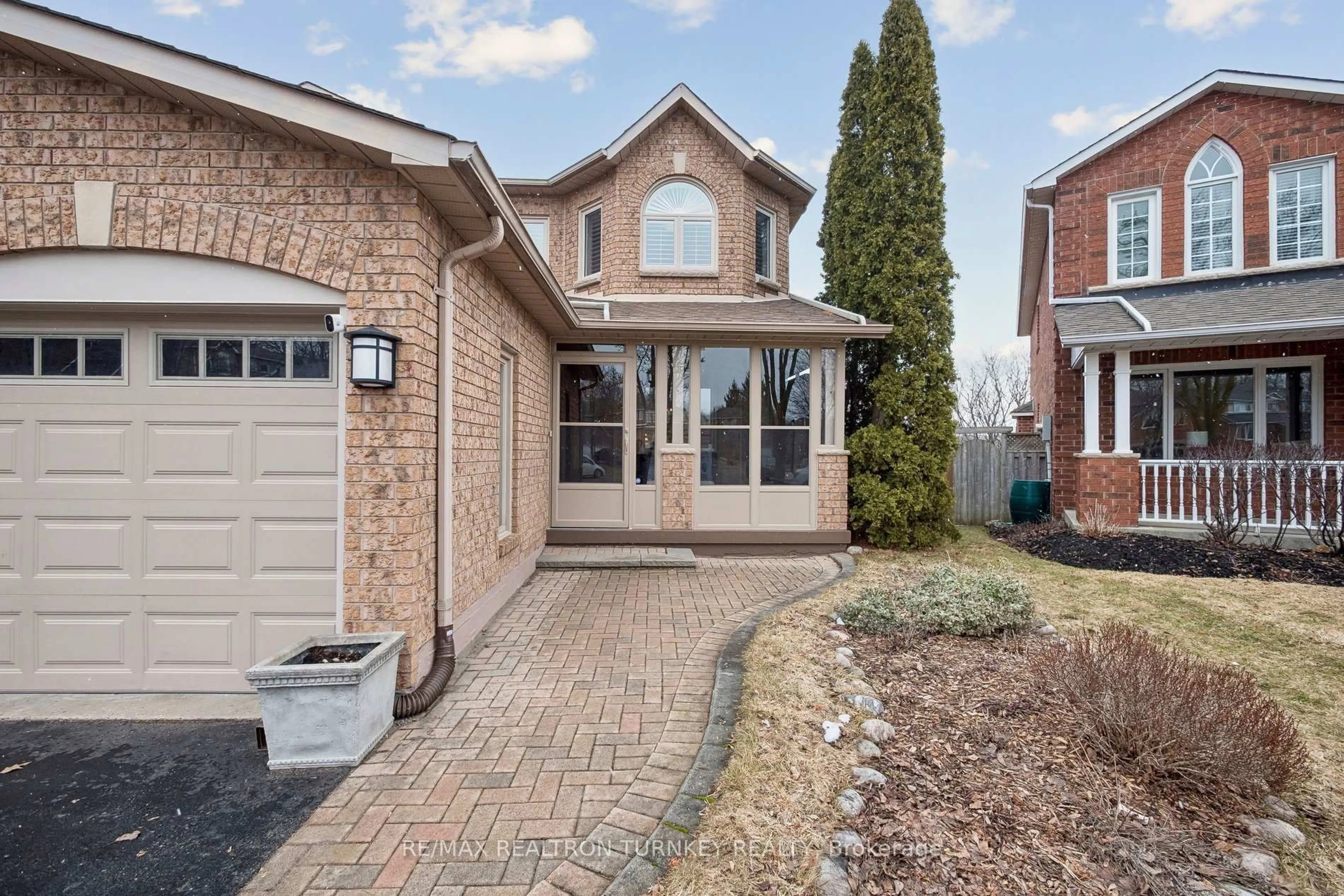 Home with brick exterior material, street for 323 Harry Beer Crt, Newmarket Ontario L3Y 8M2