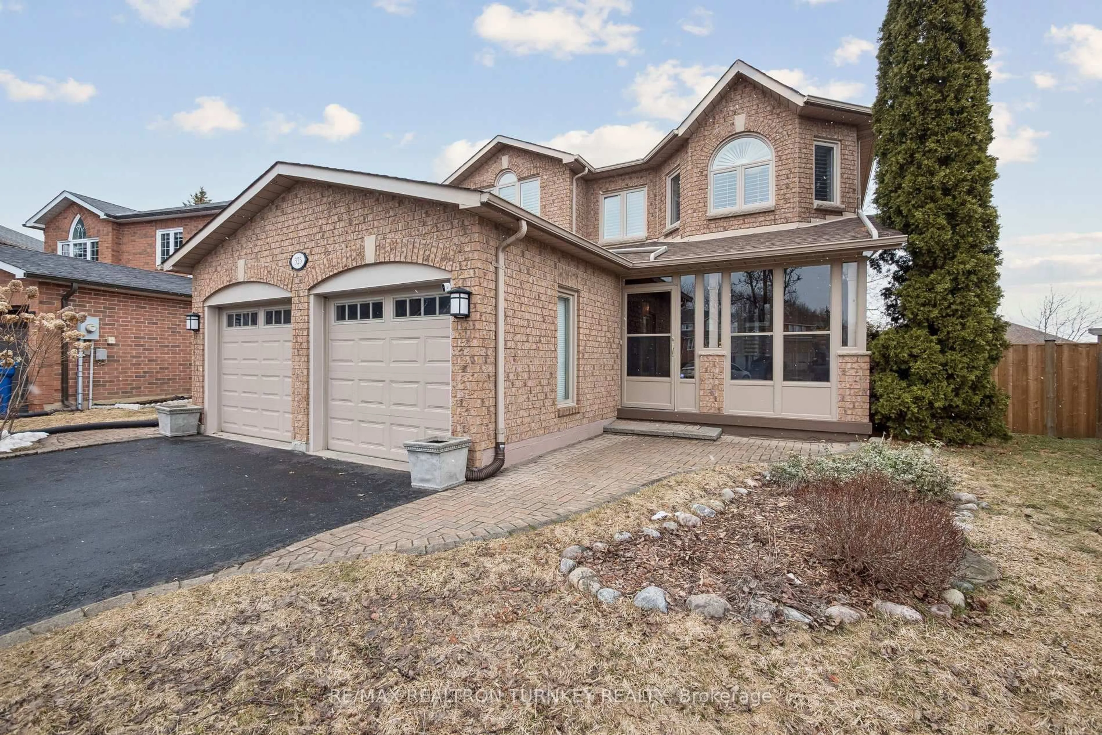 Home with brick exterior material, street for 323 Harry Beer Crt, Newmarket Ontario L3Y 8M2