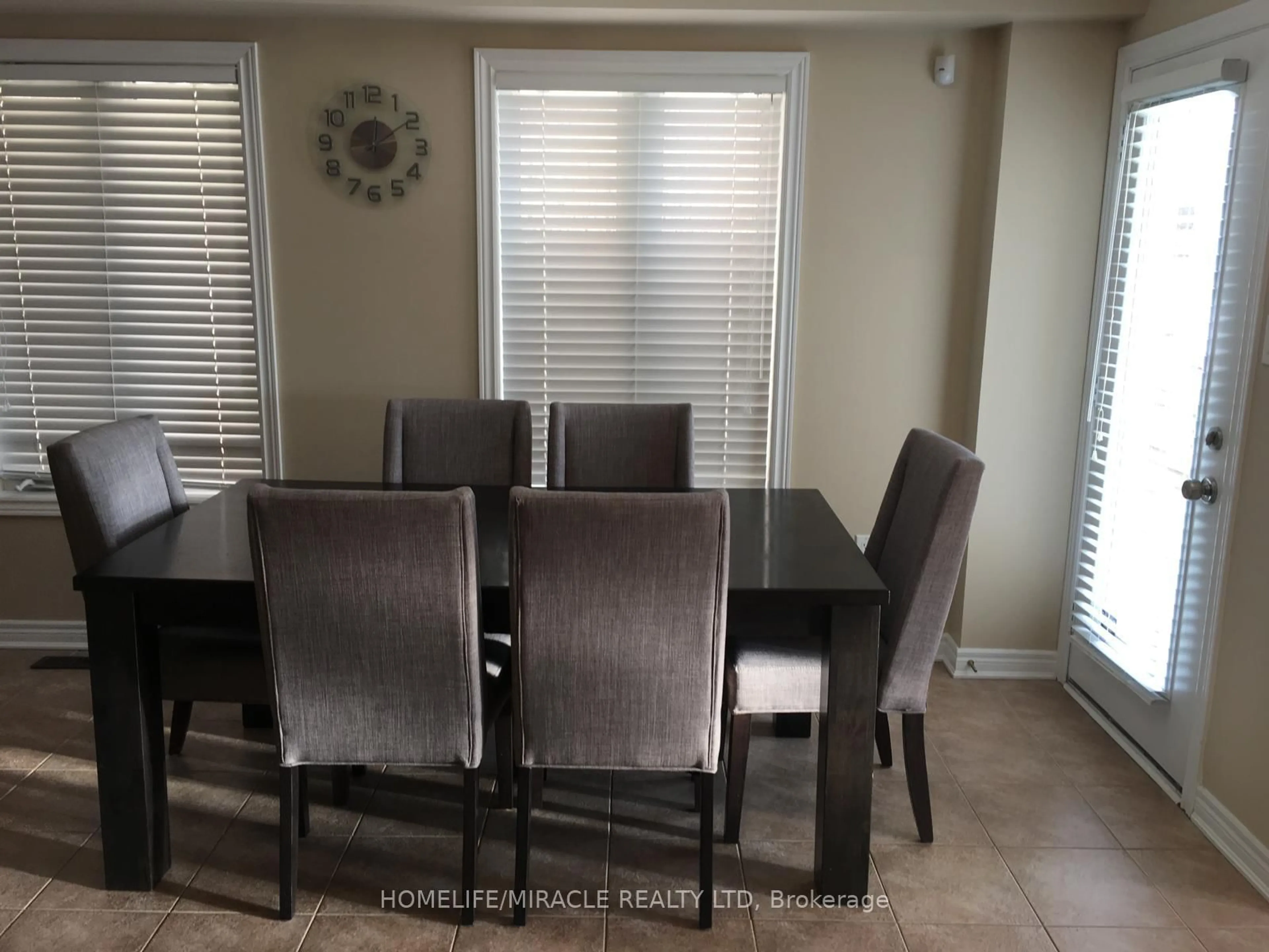 Dining room, unknown for 191 Petticoat Rd, Vaughan Ontario L6A 0M1