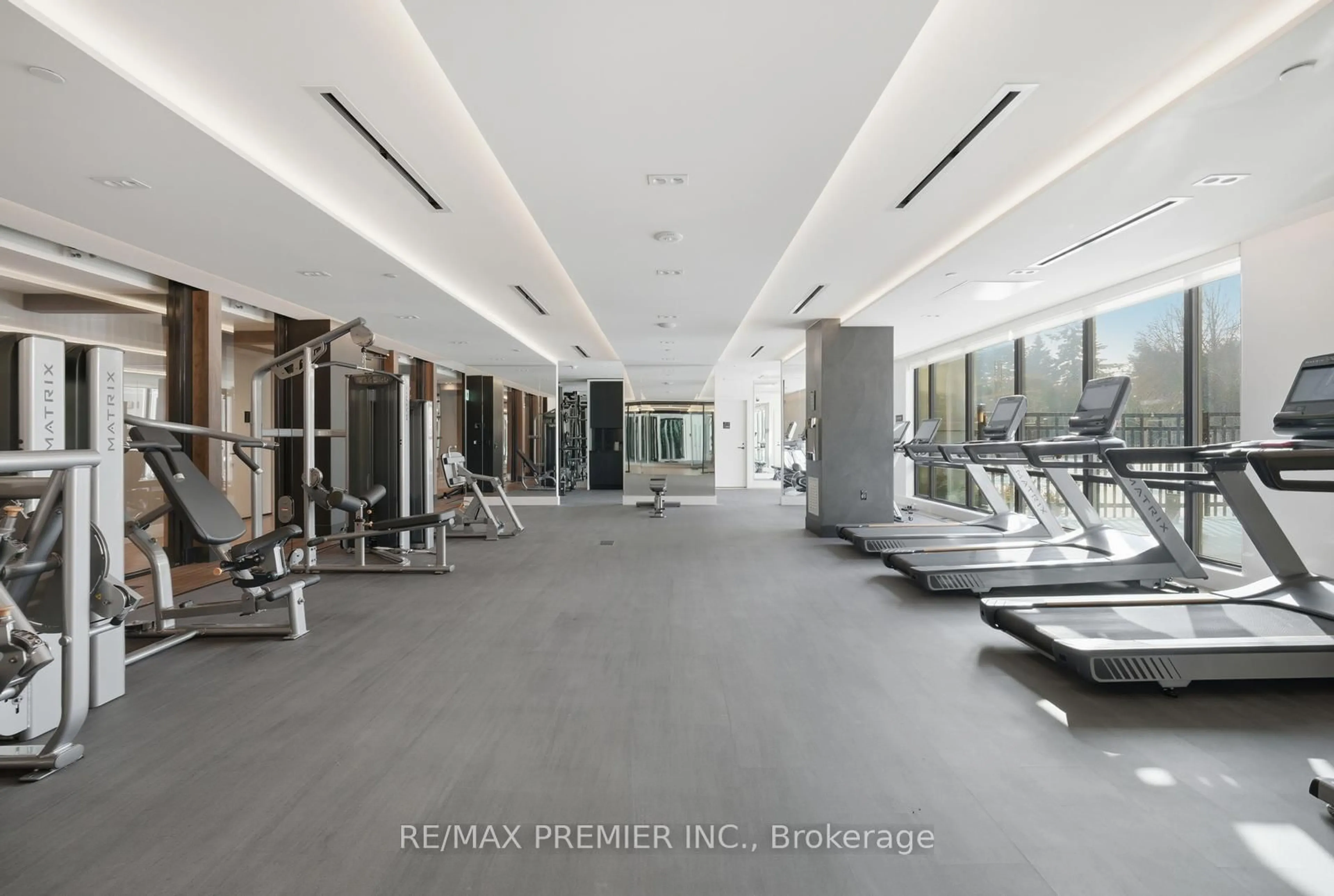 Gym or fitness room for 2075 King Rd #435, King Ontario L7B 0R6