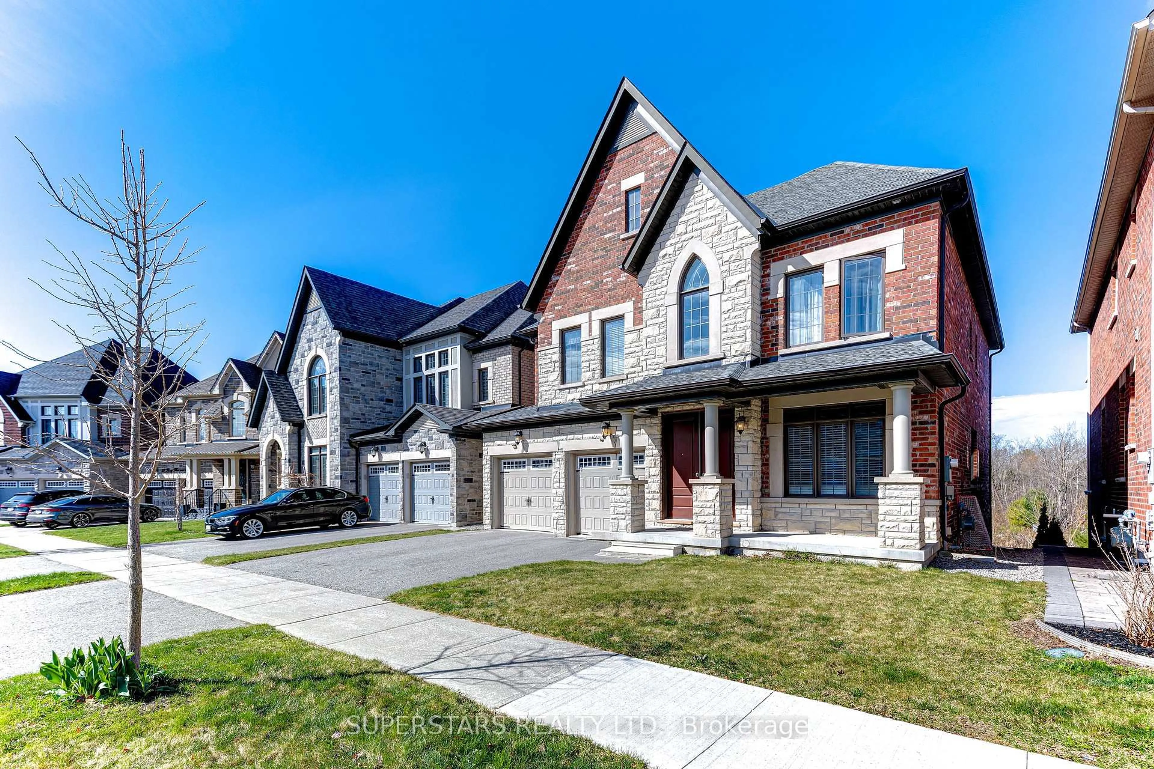 Home with brick exterior material, street for 31 Roy Harper Ave, Aurora Ontario L4G 0V4