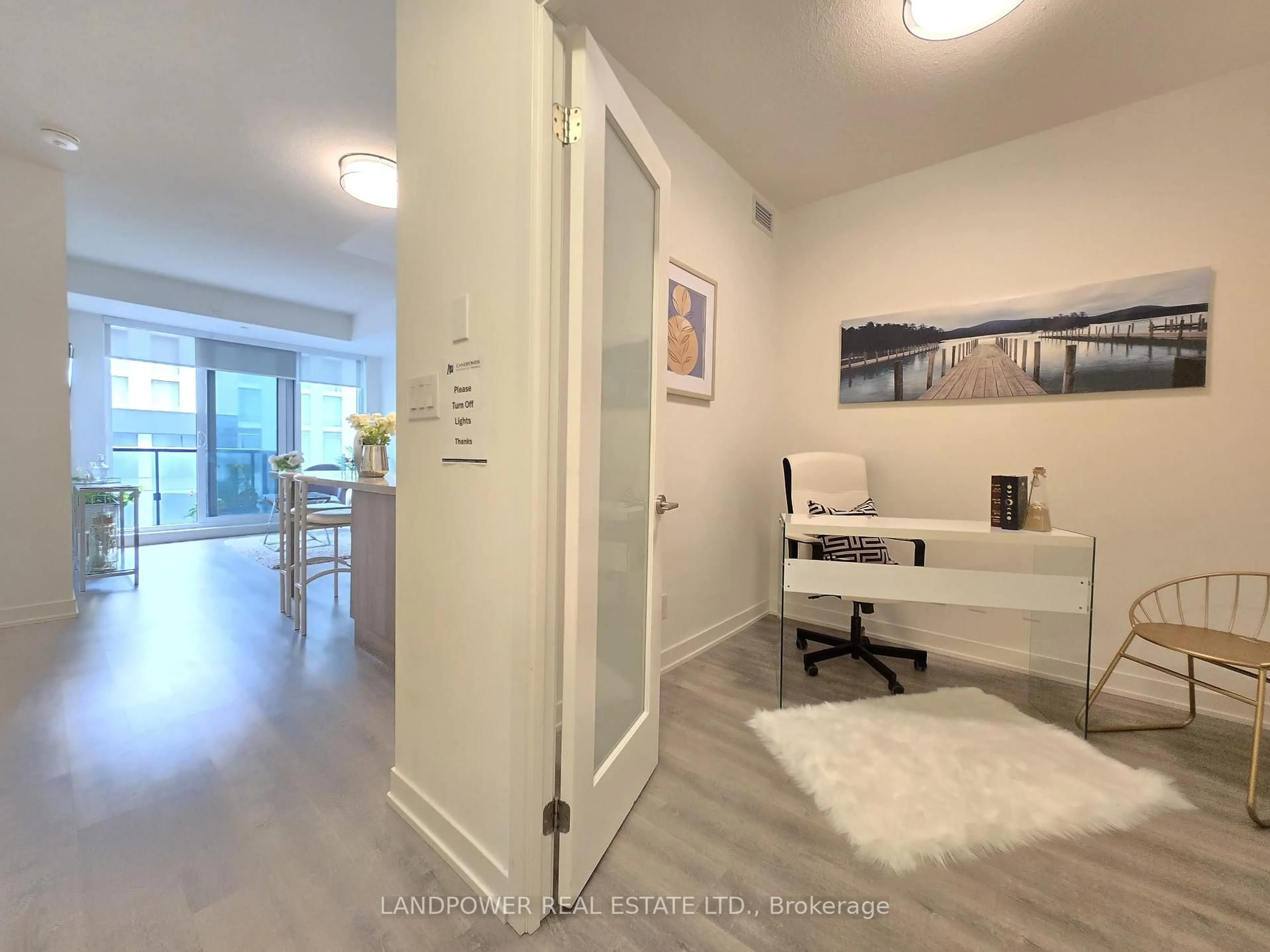 Indoor entryway for 8119 Birchmount Rd #614, Markham Ontario L6G 0H5