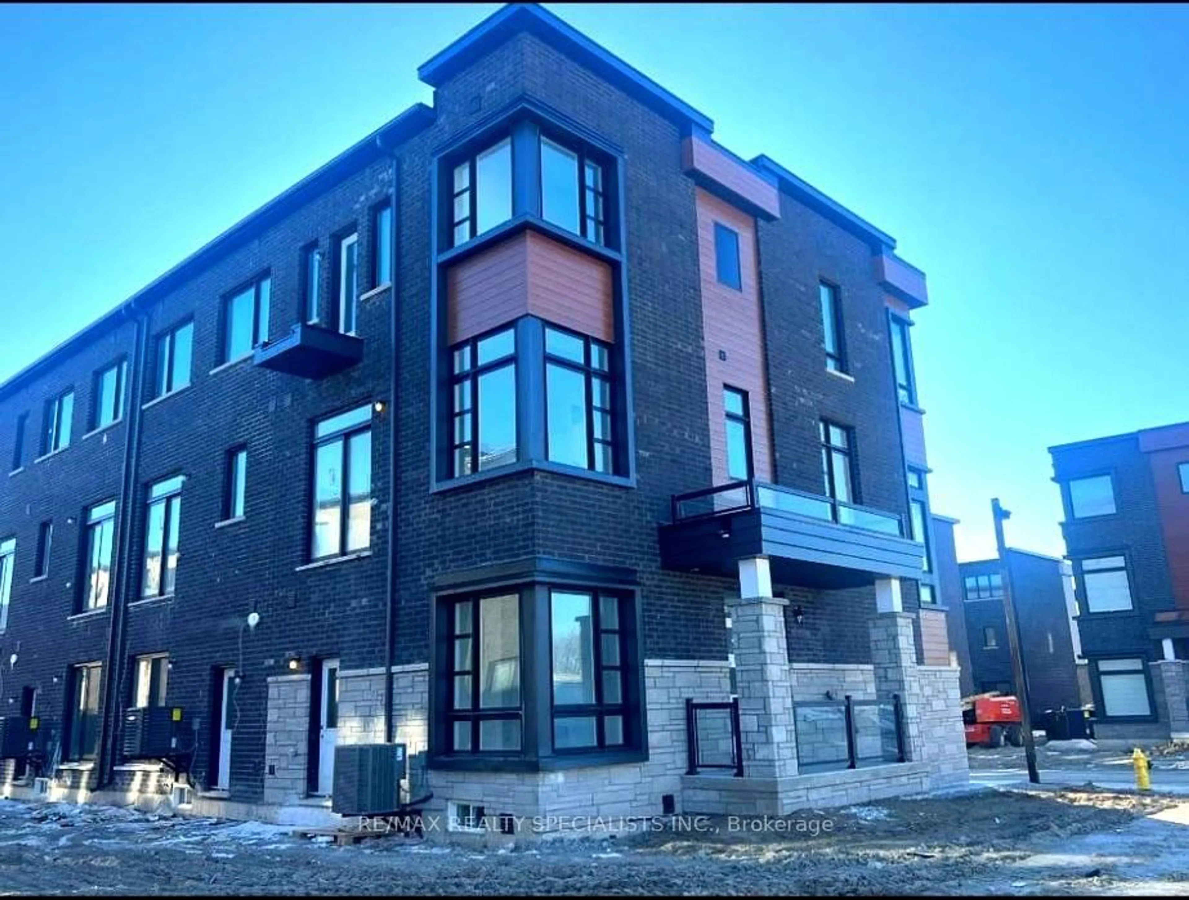 Home with brick exterior material, building for 60 Inverary Cres, Vaughan Ontario L4H 5G8