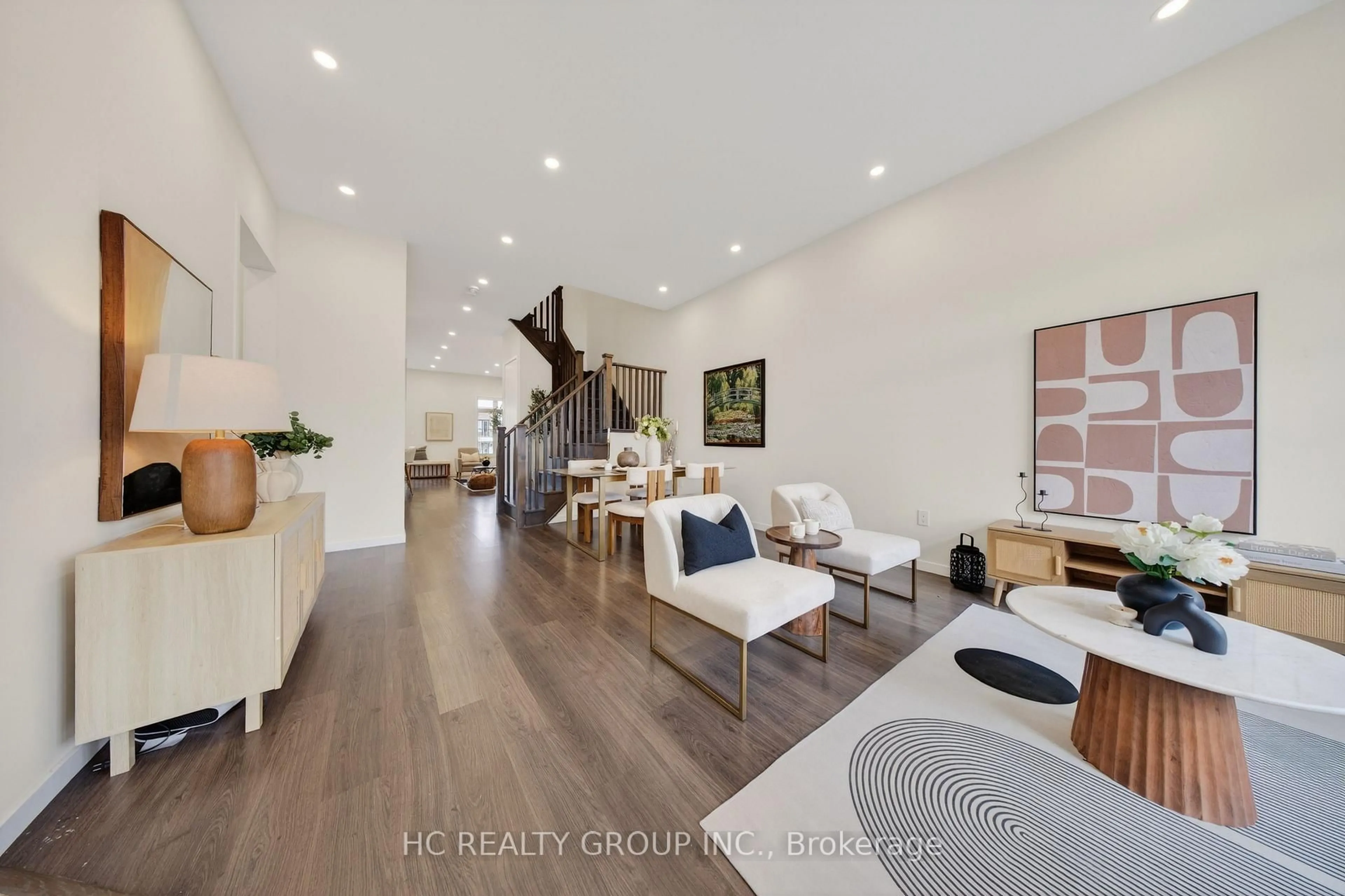 Unknown for 1240 Wellington St, Aurora Ontario L4G 2C9