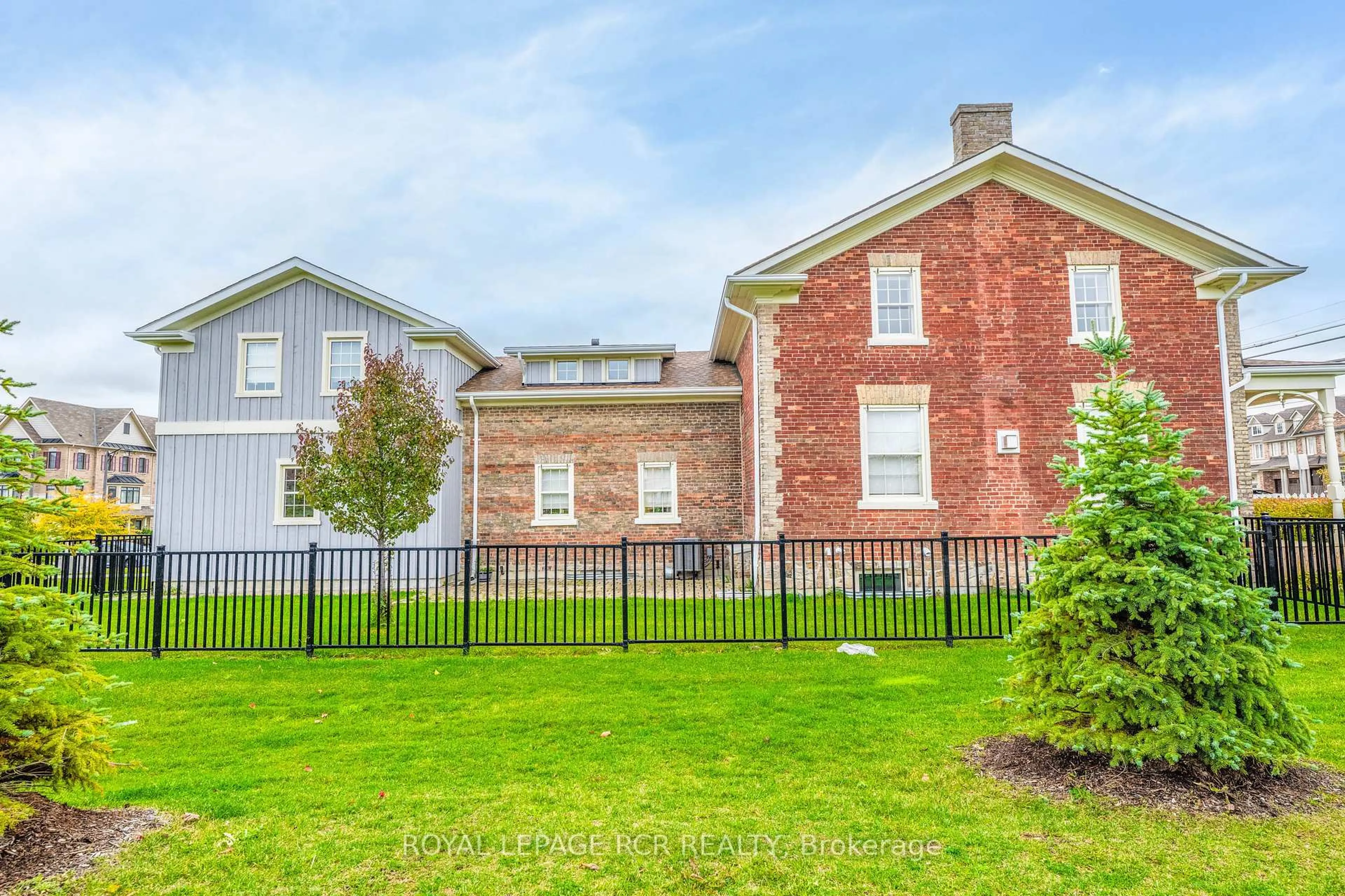 Home with brick exterior material, building for 10961 Victoria Square Blvd, Markham Ontario L6C 1J5