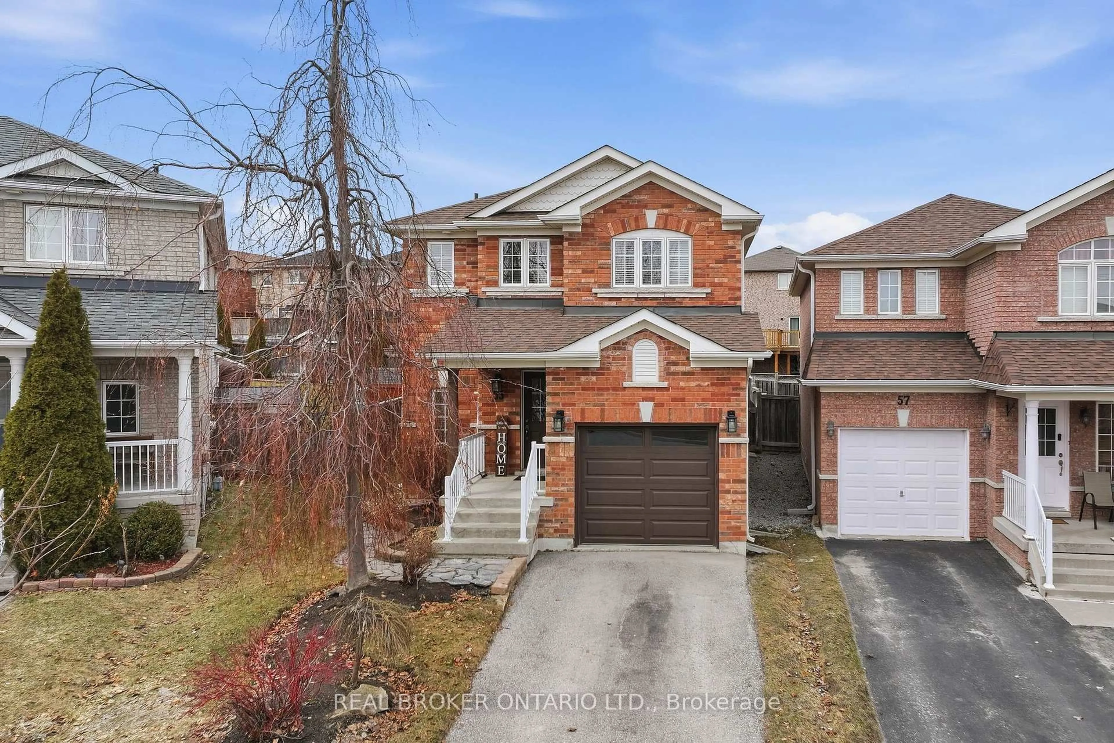 Home with brick exterior material, street for 55 Christina Cres, Bradford West Gwillimbury Ontario L3Z 0B1