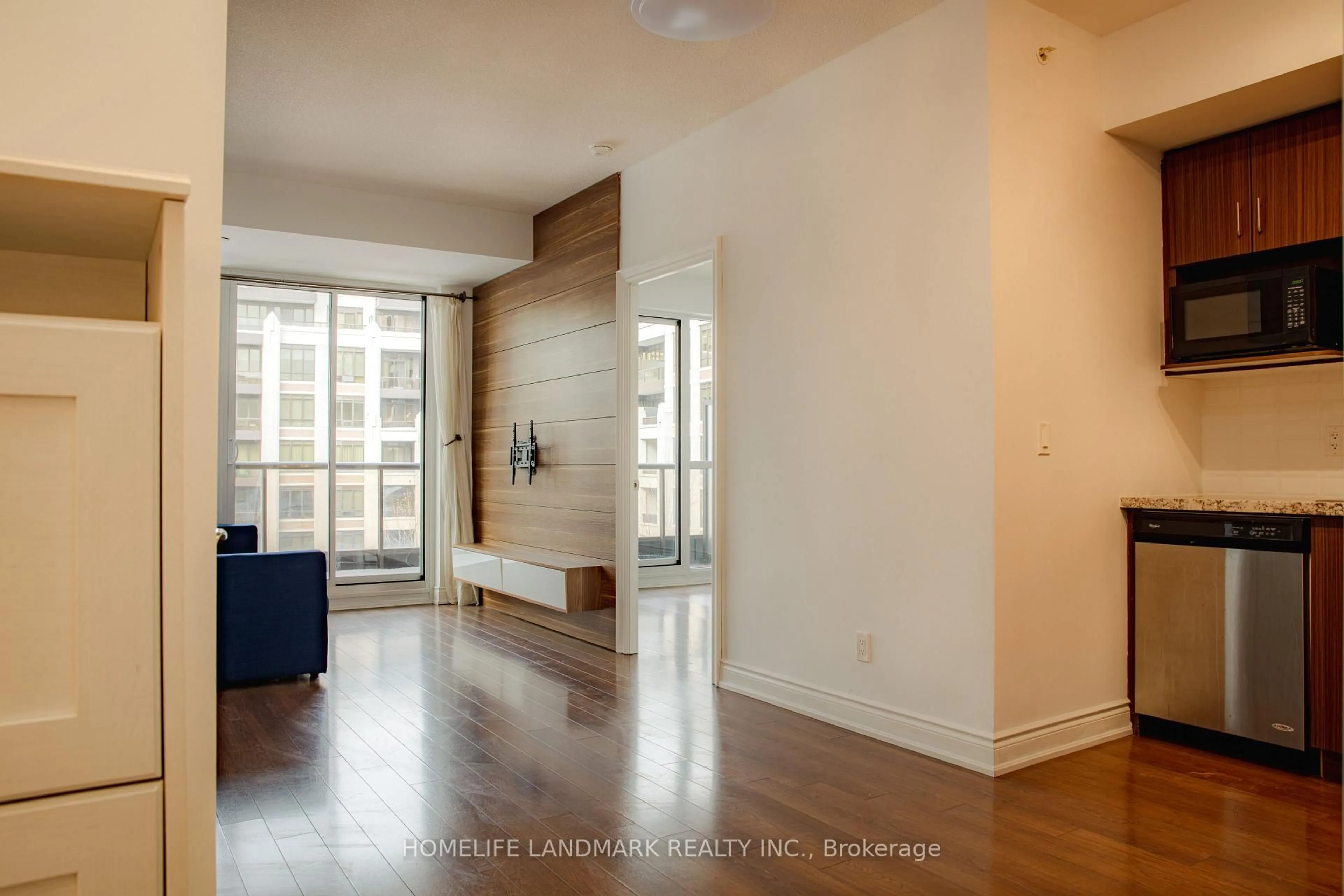 Unknown for 38 Cedarland Dr #716, Markham Ontario L6G 0G7