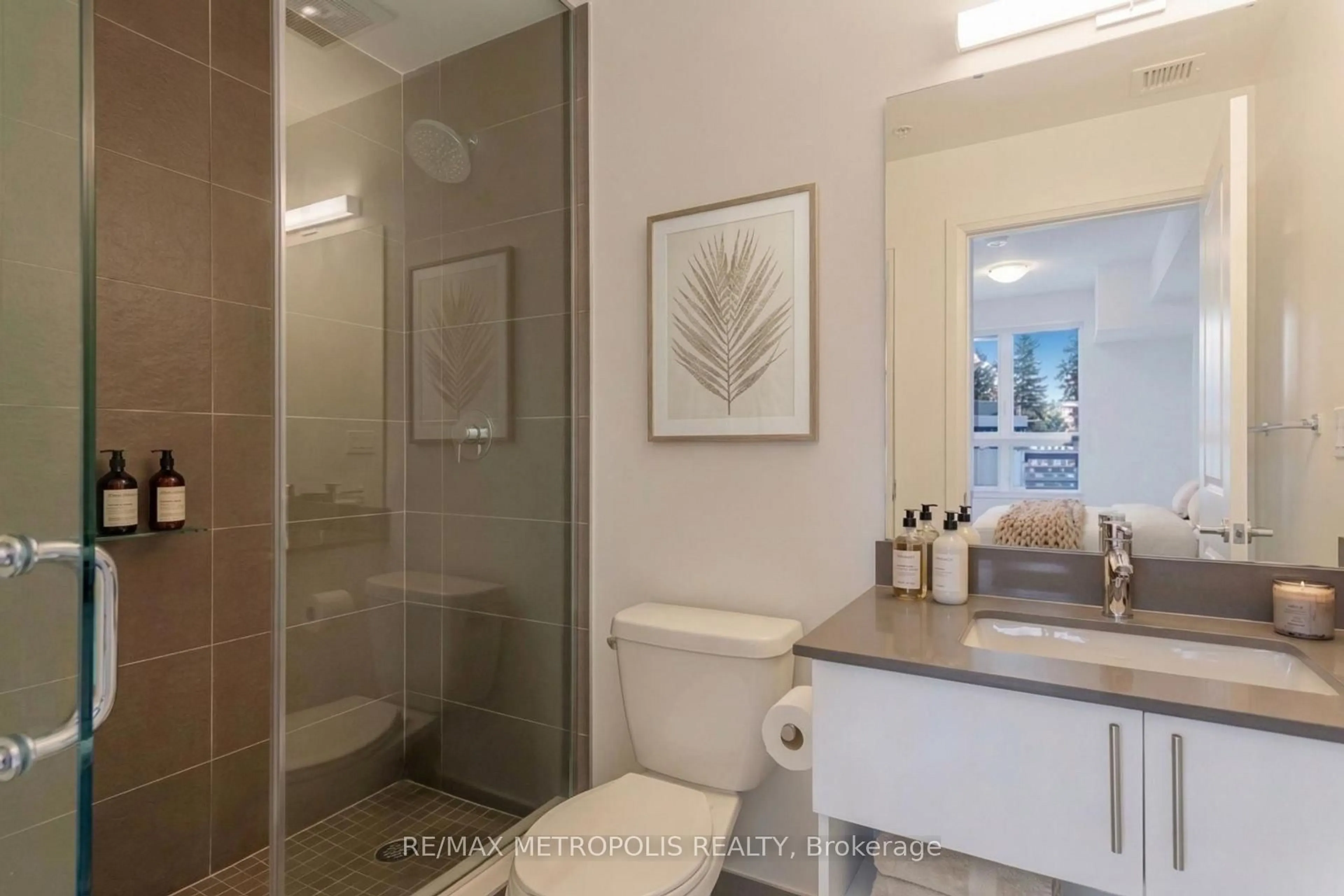 Standard bathroom, ceramic/tile floor for 9700 Ninth Line #312, Markham Ontario L6B 1A8