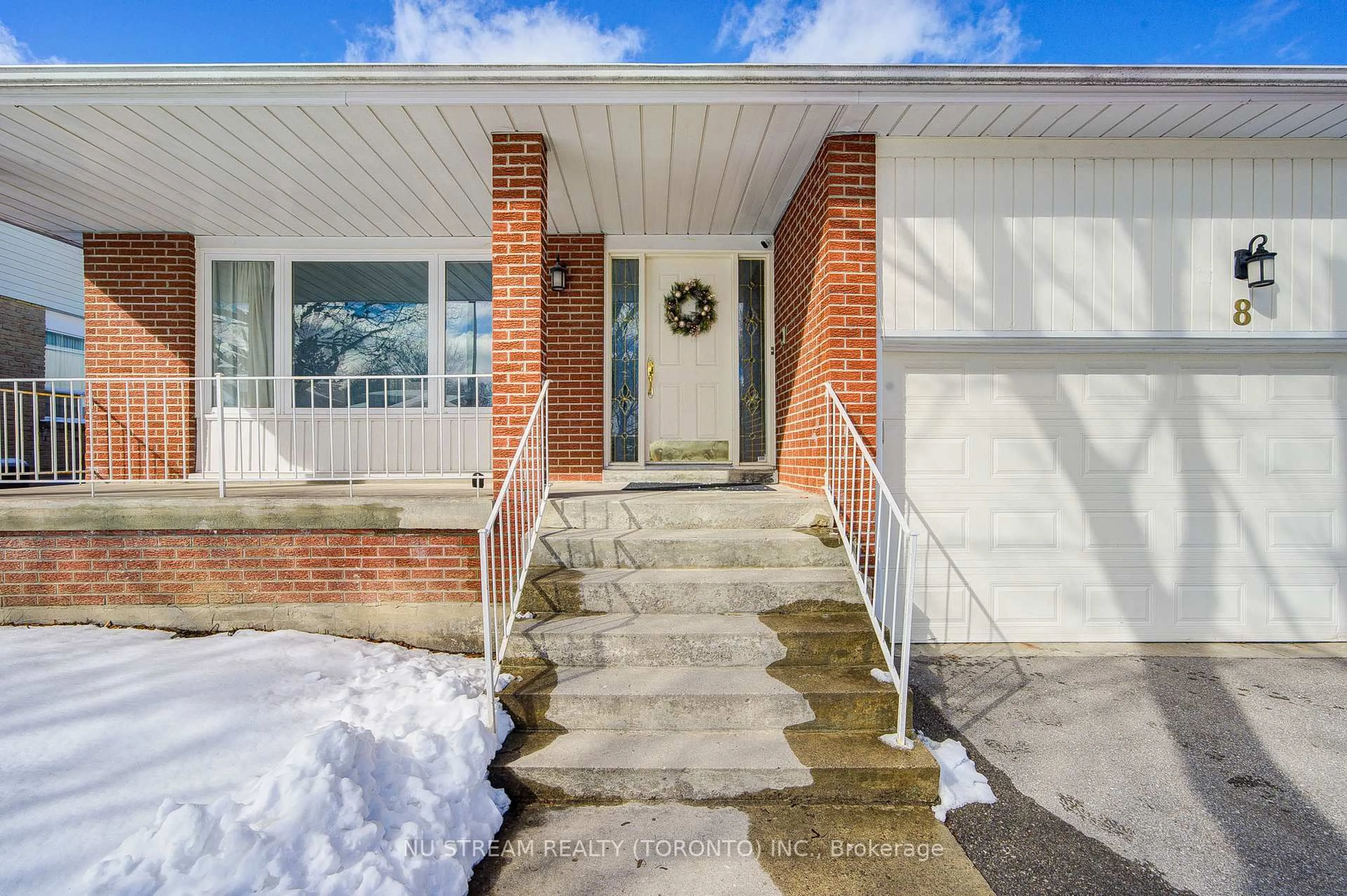 Unknown for 8 Hemingway Cres, Markham Ontario L3R 2A4