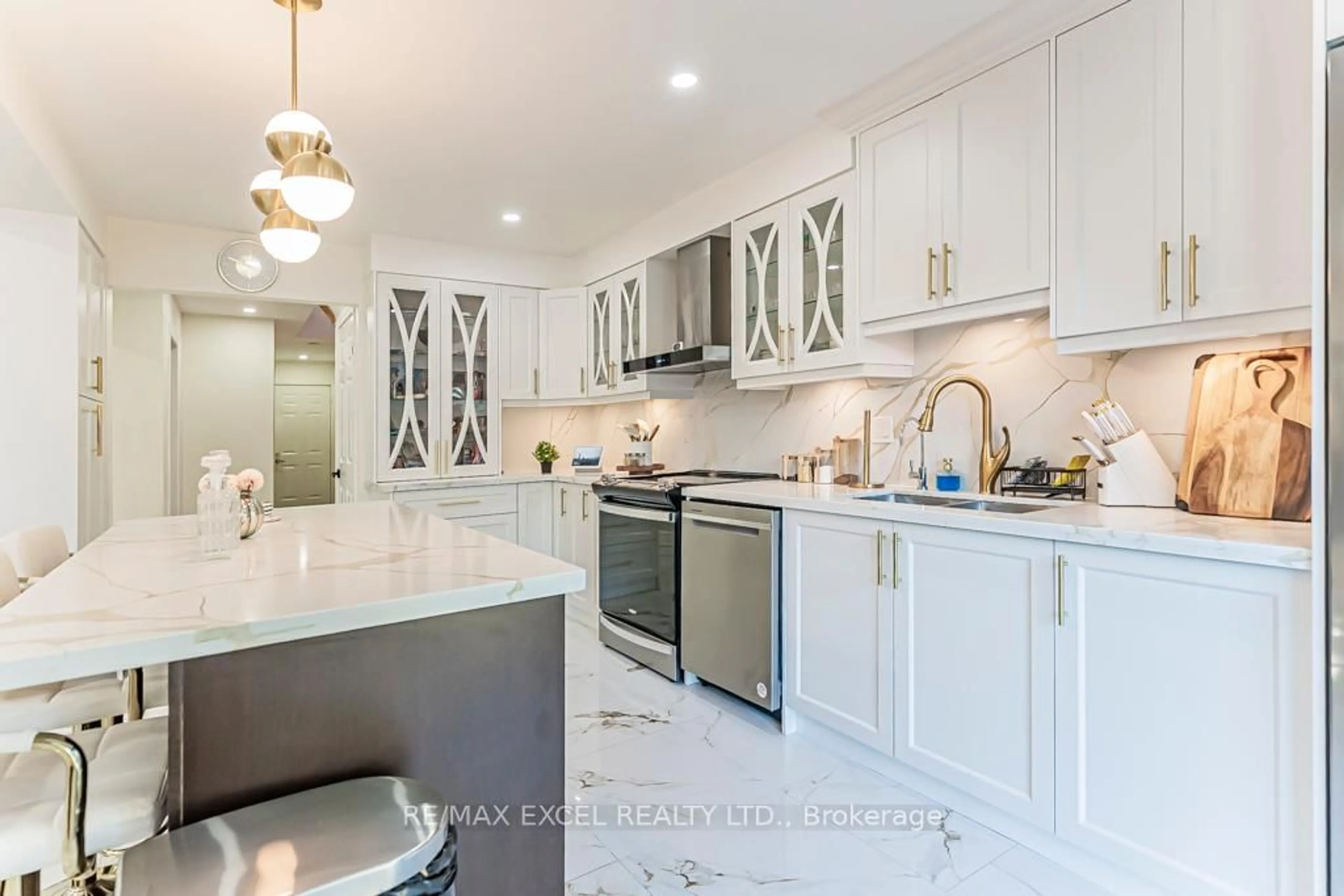 Contemporary kitchen, ceramic/tile floor for 311 Conley St, Vaughan Ontario L4J 2Z3