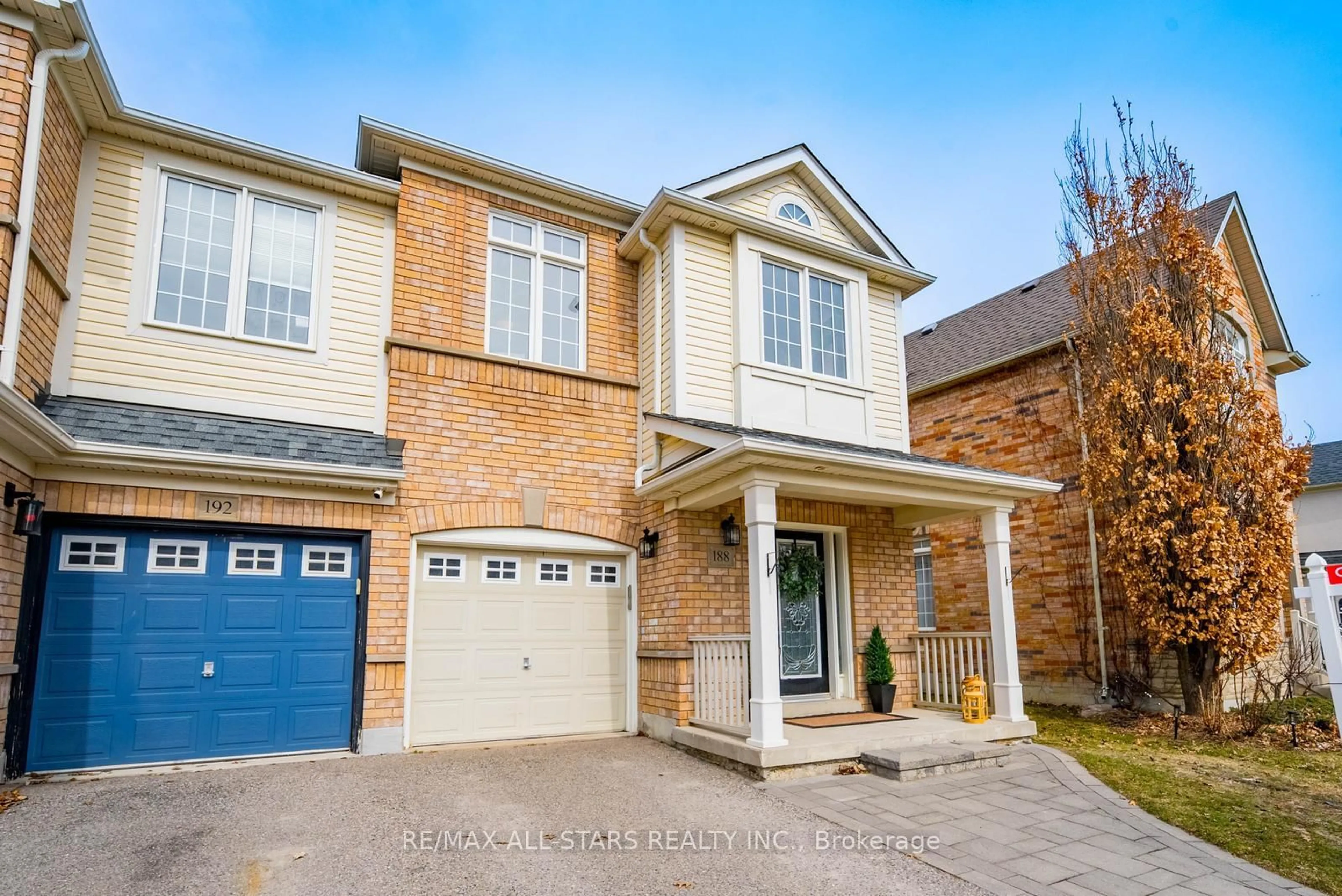 Home with brick exterior material, street for 188 Reeves Way Blvd, Whitchurch-Stouffville Ontario L4A 0H6