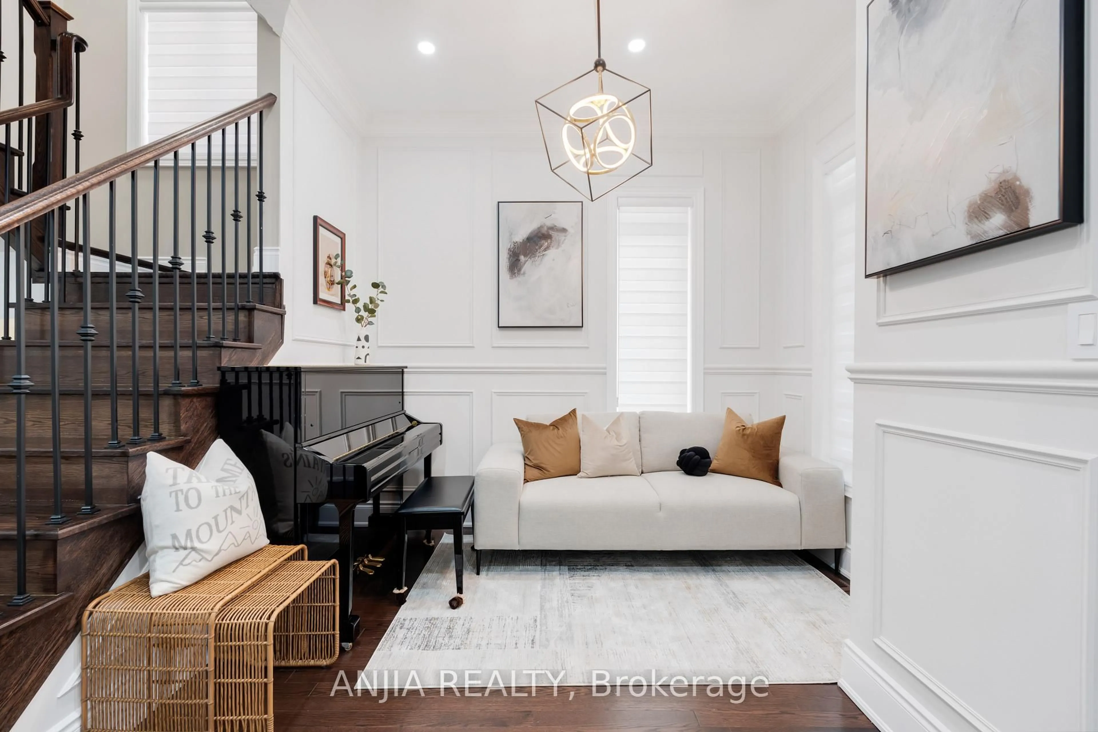 Living room with furniture, unknown for 9 Mario Ave, Markham Ontario L6C 0X8