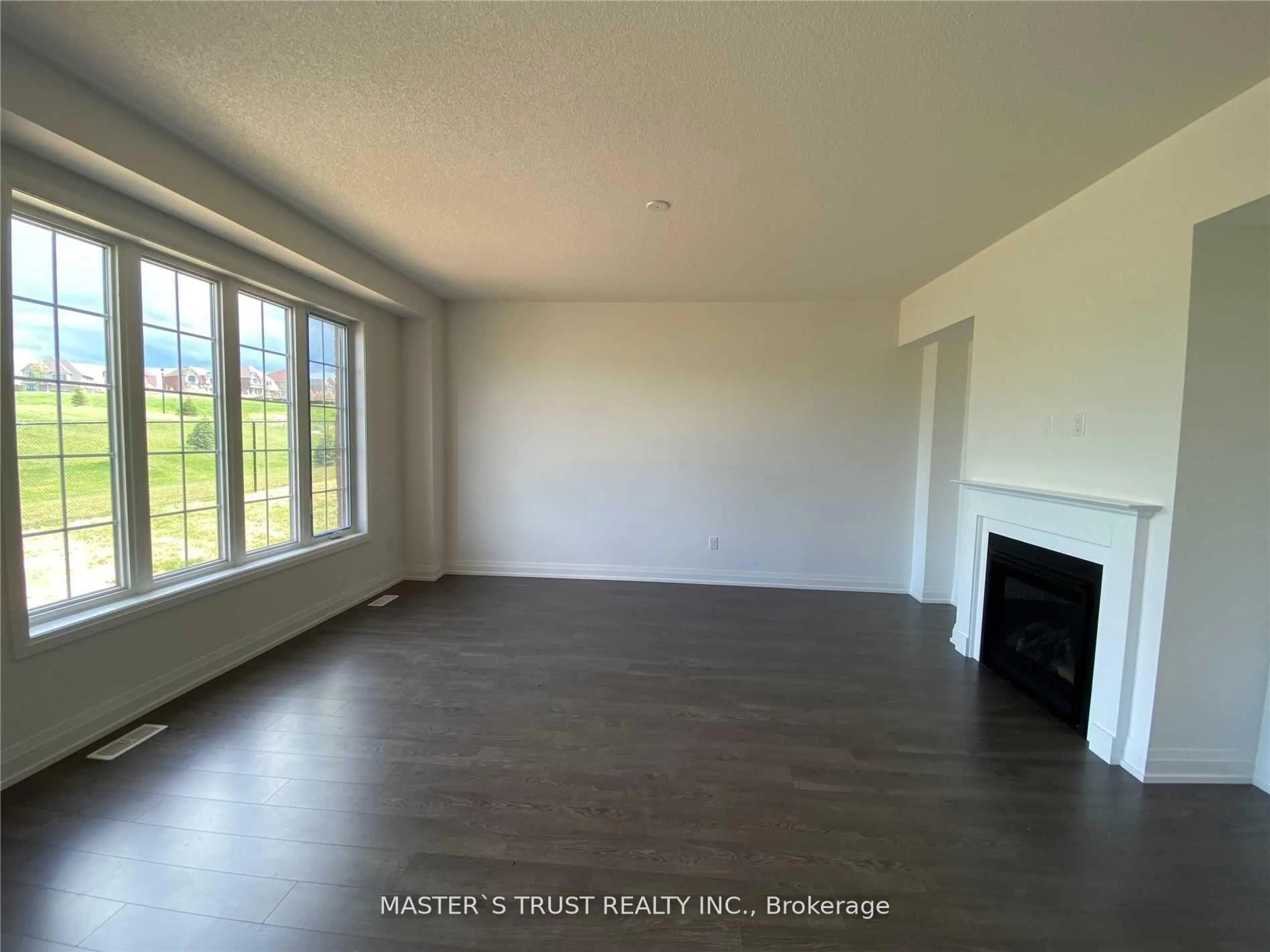 A pic of a room for 102 Frank Kelly Dr, East Gwillimbury Ontario L9N 0V3