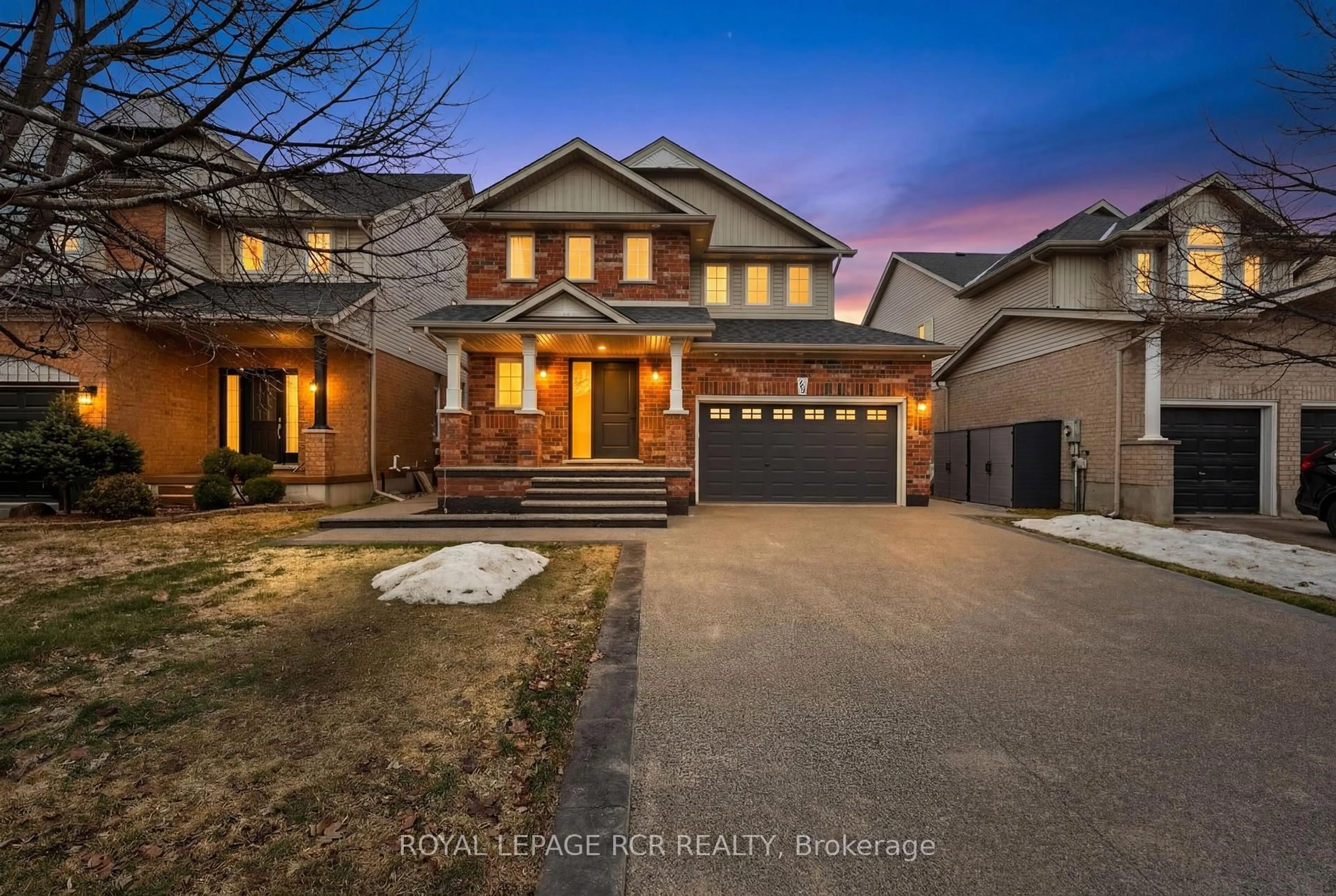 Home with brick exterior material, street for 105 Shephard Ave, New Tecumseth Ontario L9R 2G4