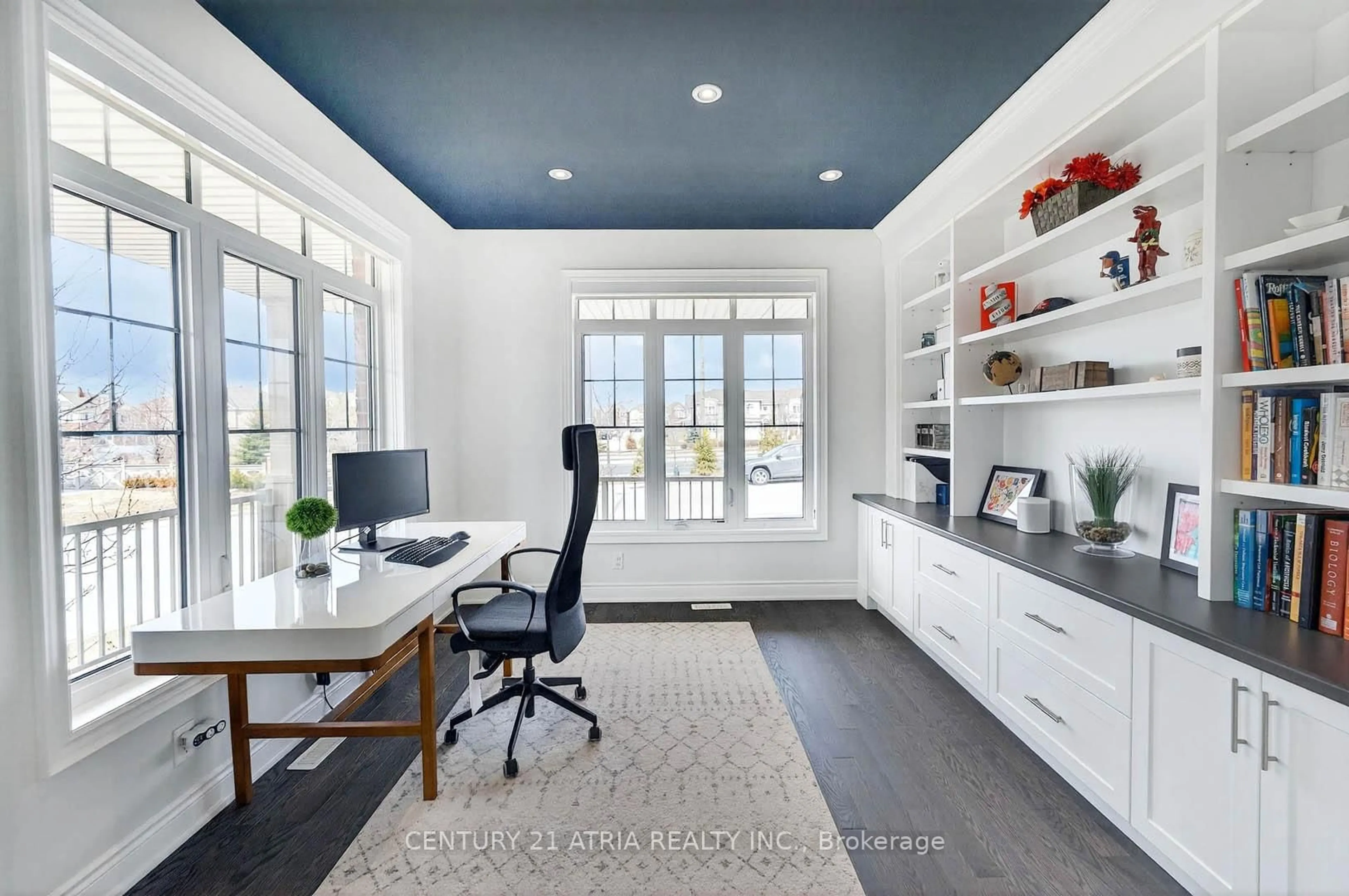 Unknown for 29 Rothwell St, Aurora Ontario L4G 0V6