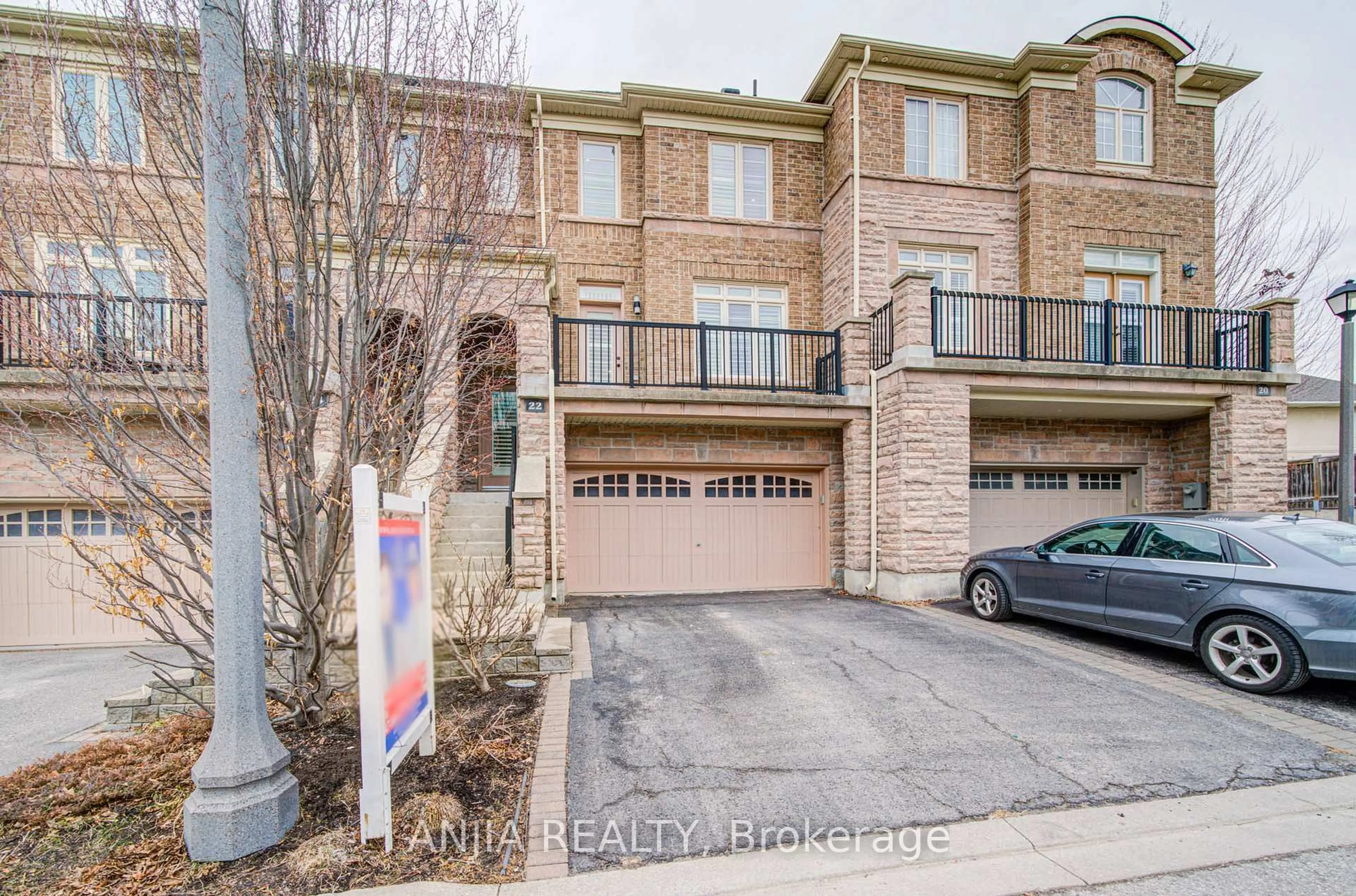 Unknown for 22 Kylemore Way, Markham Ontario L6C 0J9