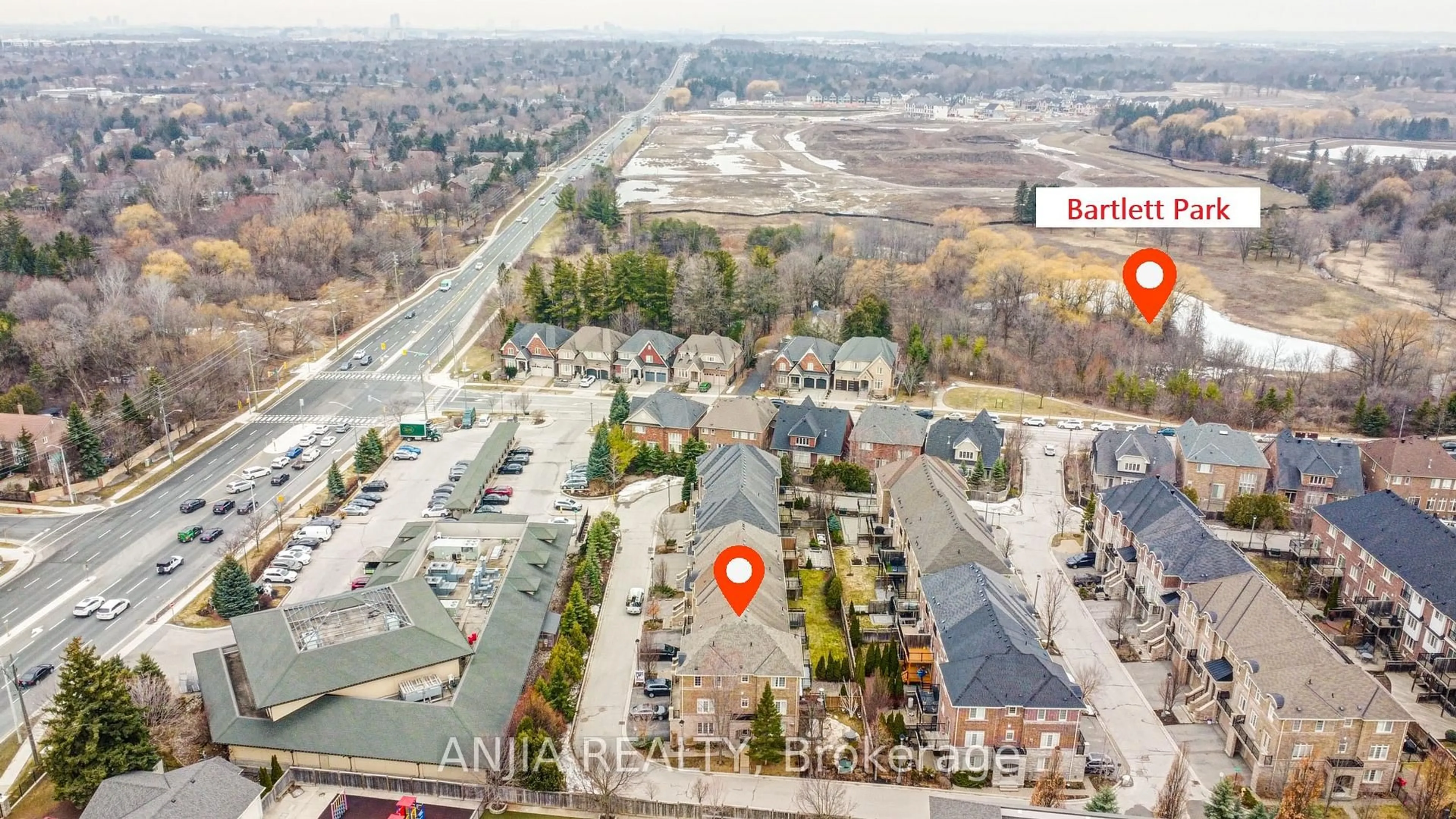 A pic from outside/outdoor area/front of a property/back of a property/a pic from drone, unknown for 22 Kylemore Way, Markham Ontario L6C 0J9