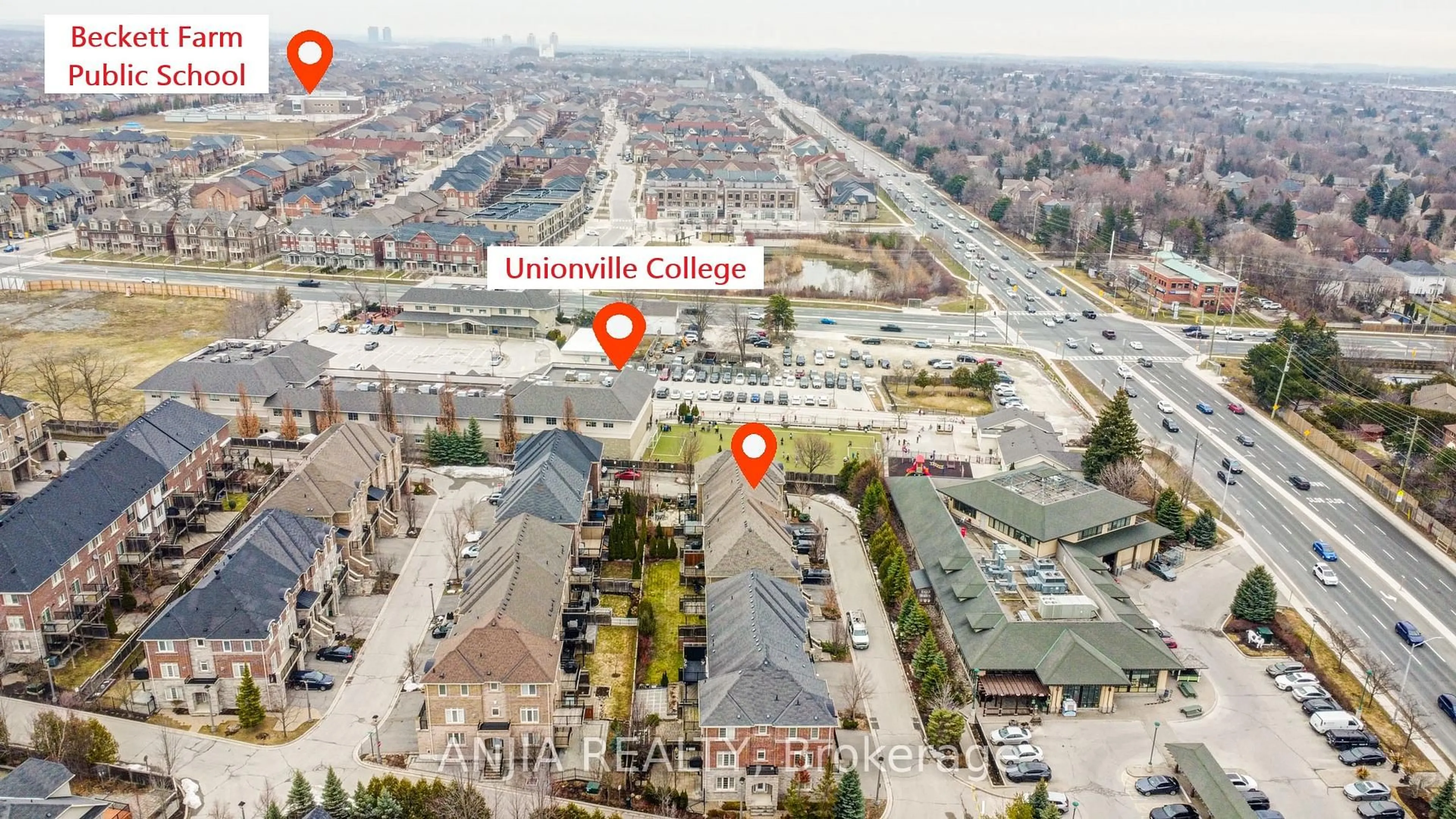 A pic from outside/outdoor area/front of a property/back of a property/a pic from drone, city buildings view from balcony for 22 Kylemore Way, Markham Ontario L6C 0J9