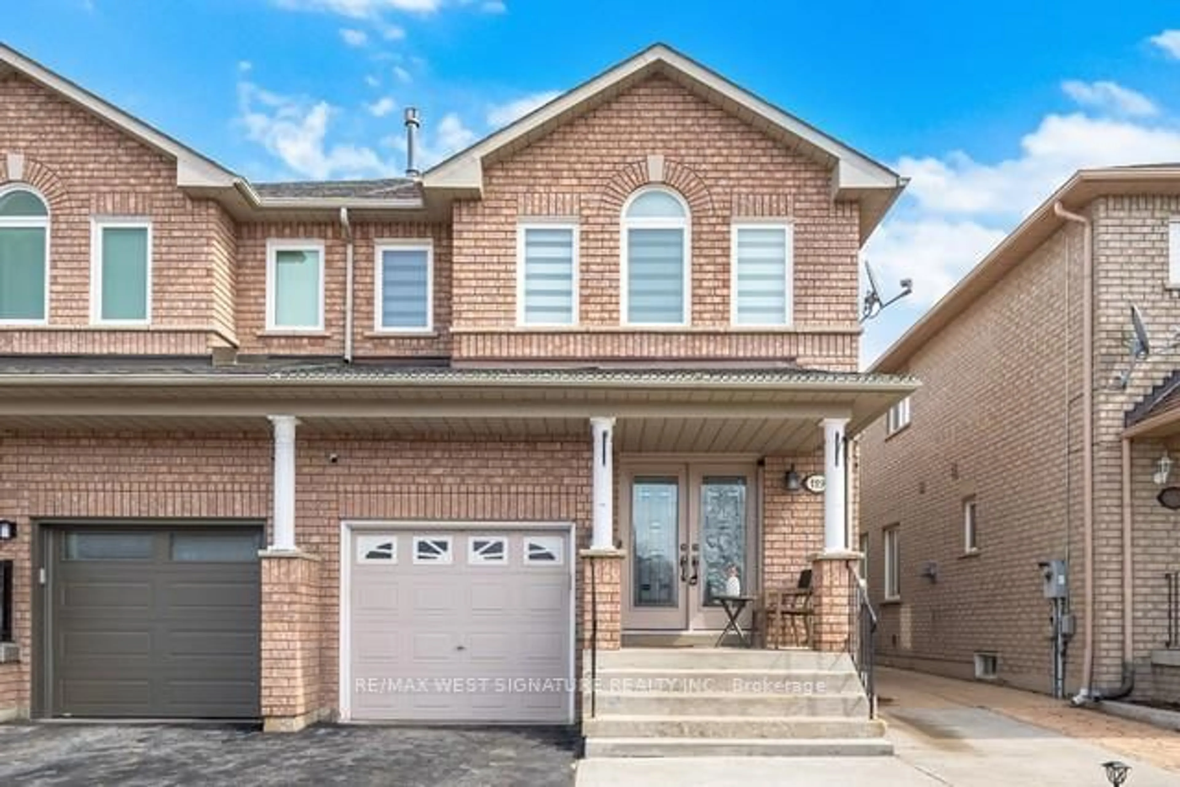 Home with brick exterior material, street for 119 Castle Park Blvd, Vaughan Ontario L4H 1X7