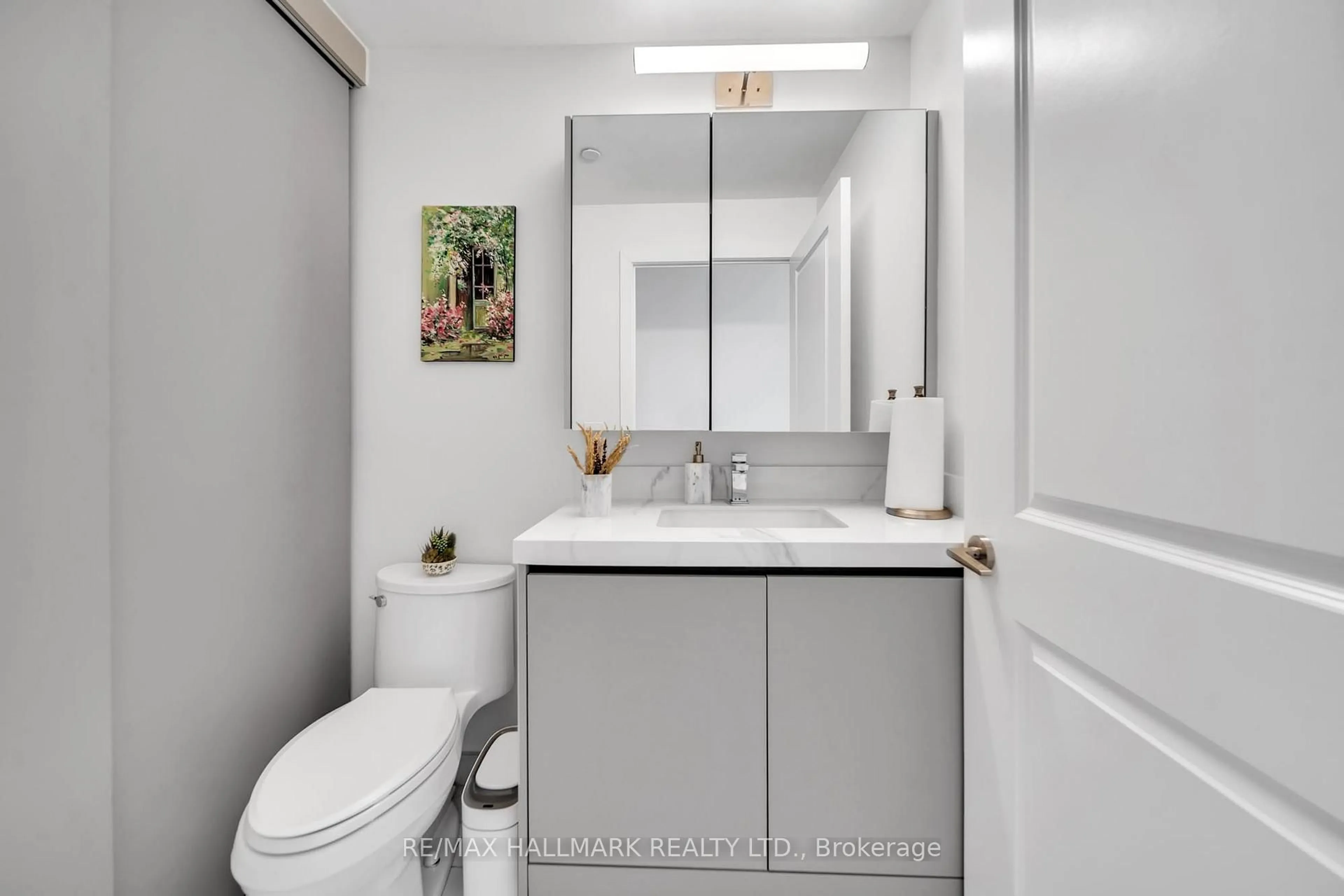 Standard bathroom, ceramic/tile floor for 120 Eagle Rock Way #1506, Vaughan Ontario L6A 5C2