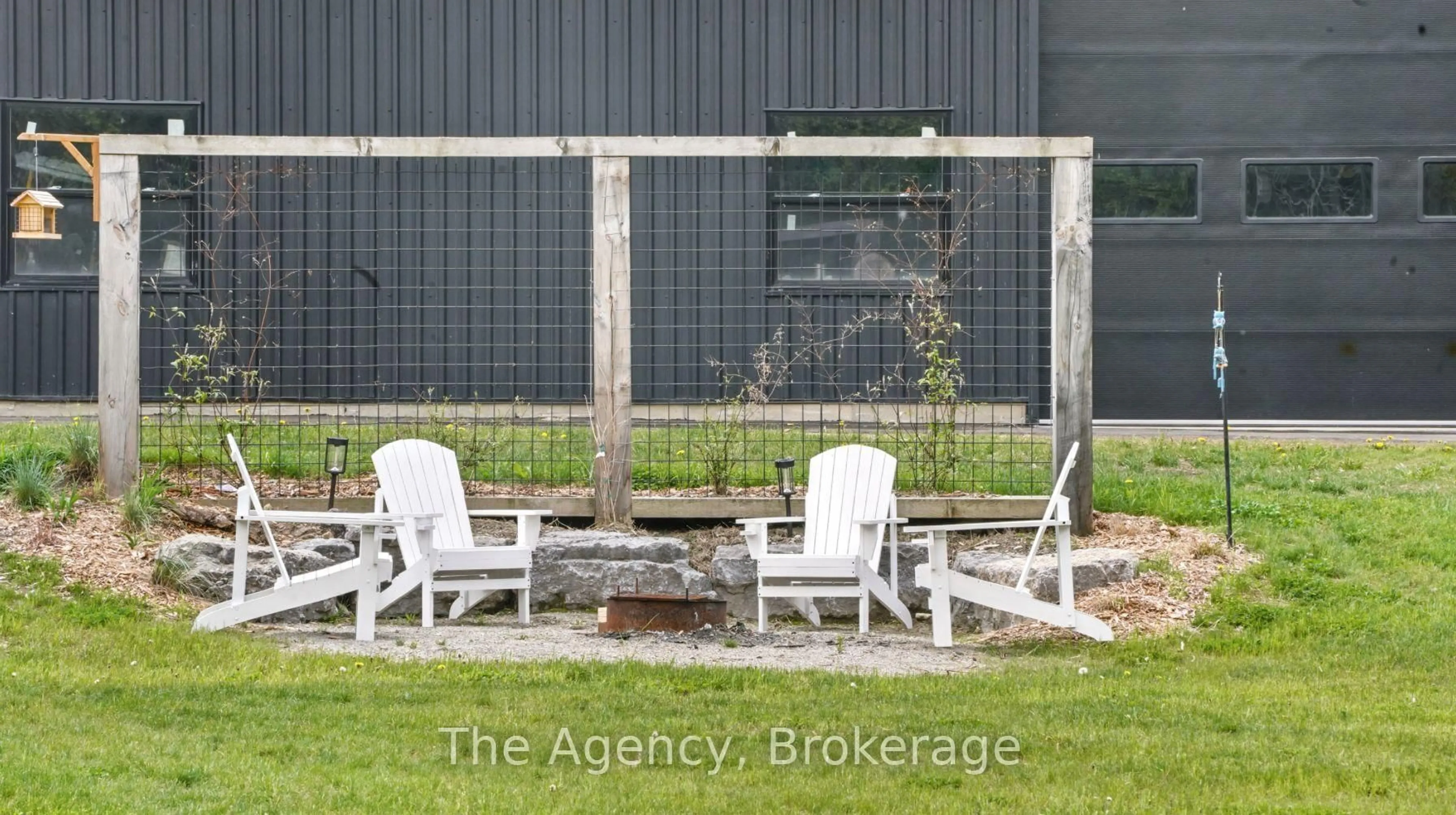 Patio, building for 6598 County 10 Rd, Essa Ontario L9R 1V2