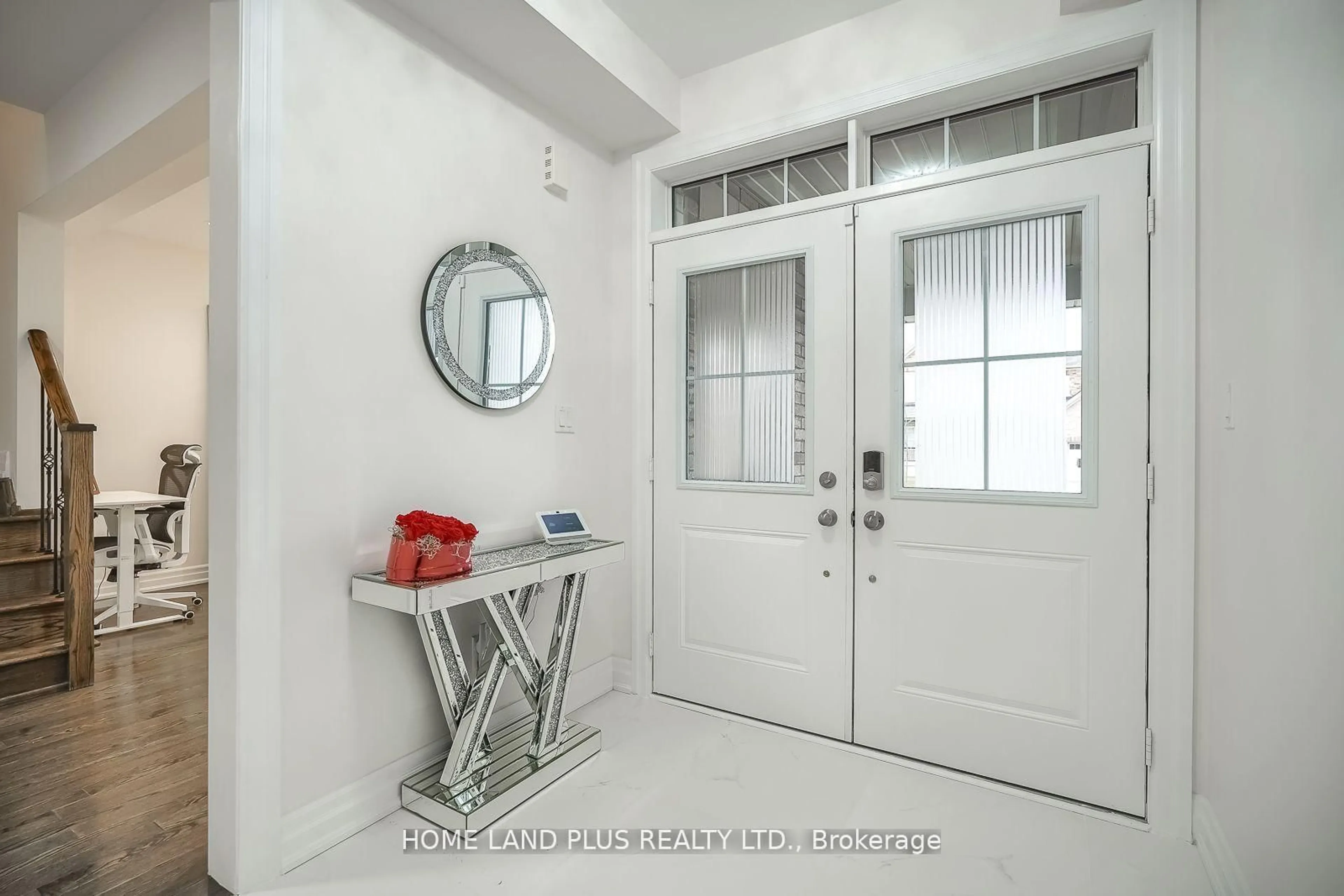 Indoor entryway for 1798 Emberton Way, Innisfil Ontario L9S 0L6