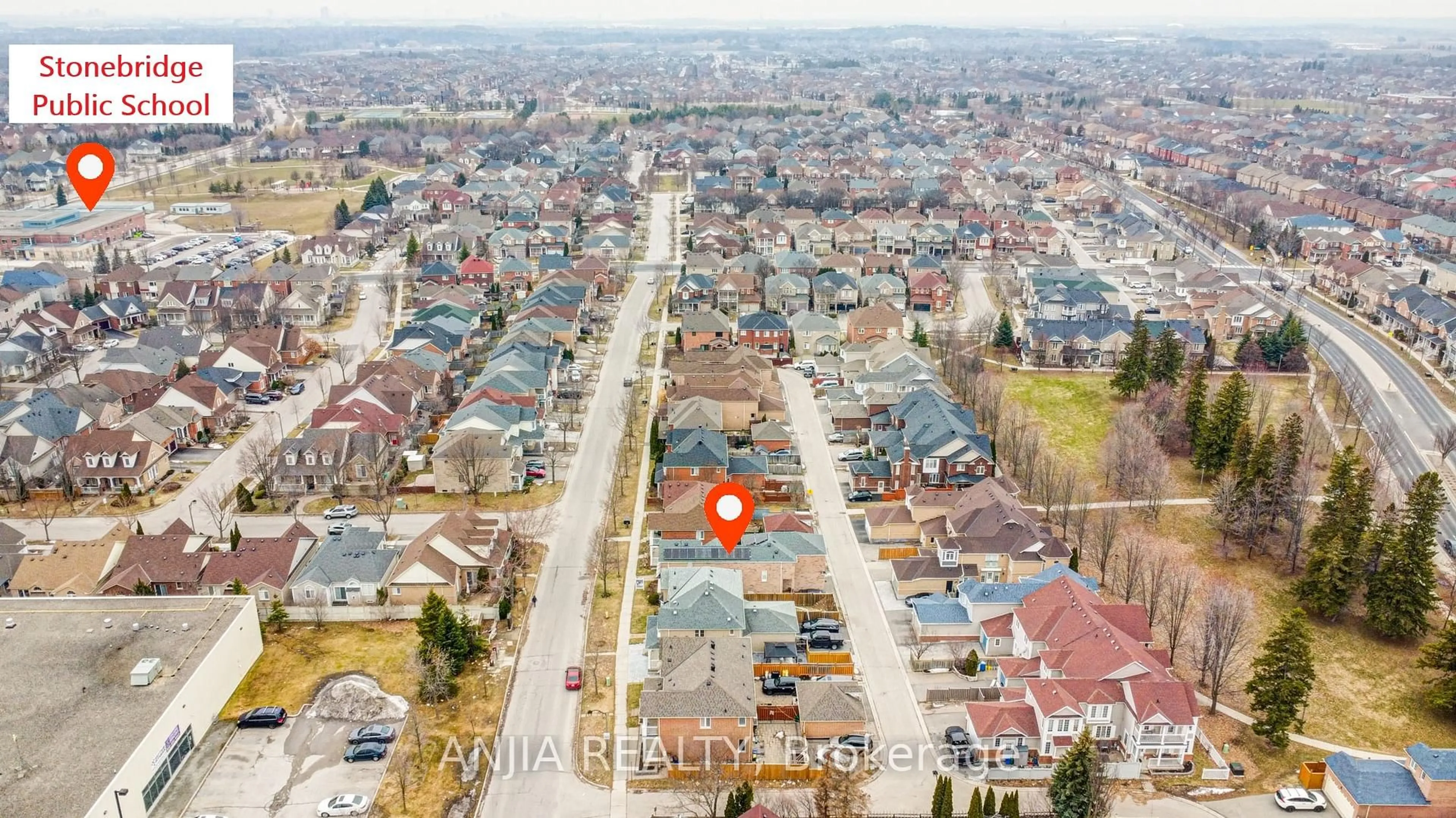 A pic from outside/outdoor area/front of a property/back of a property/a pic from drone, street for 116 Emery Hill Blvd, Markham Ontario L6C 2S6