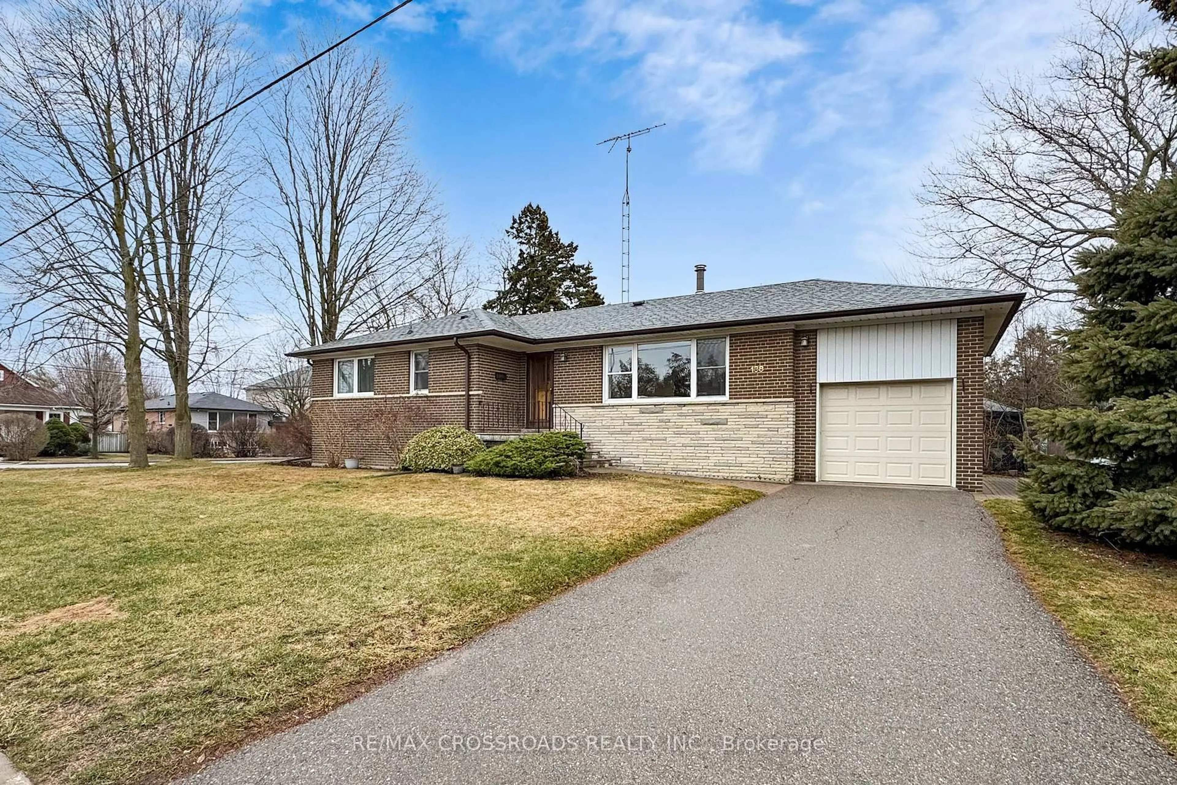 Home with brick exterior material, street for 188 Maple Ave, Richmond Hill Ontario L4C 2J1