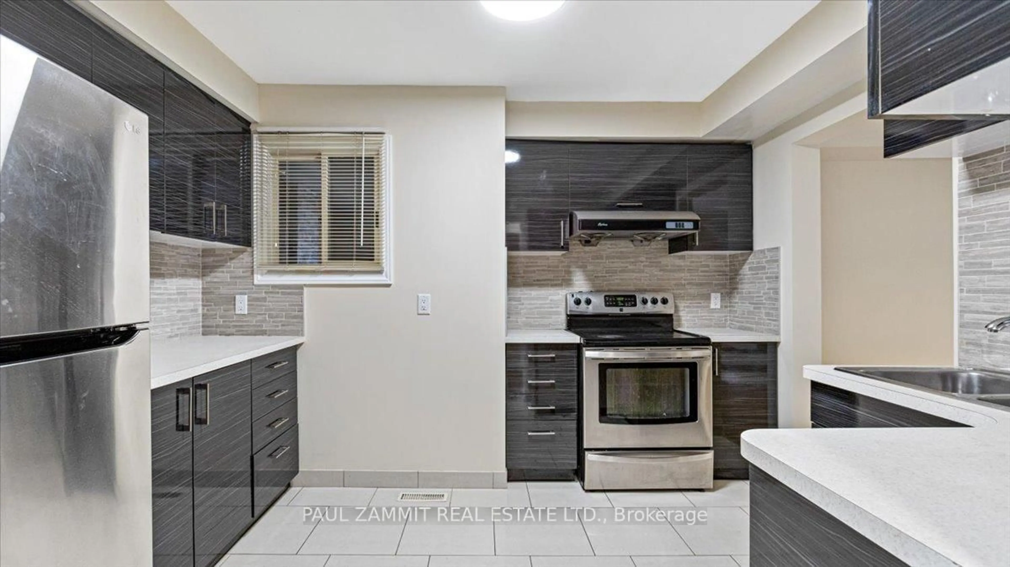 Standard kitchen, ceramic/tile floor for 58 Durie Lane, Markham Ontario L3T 5H5