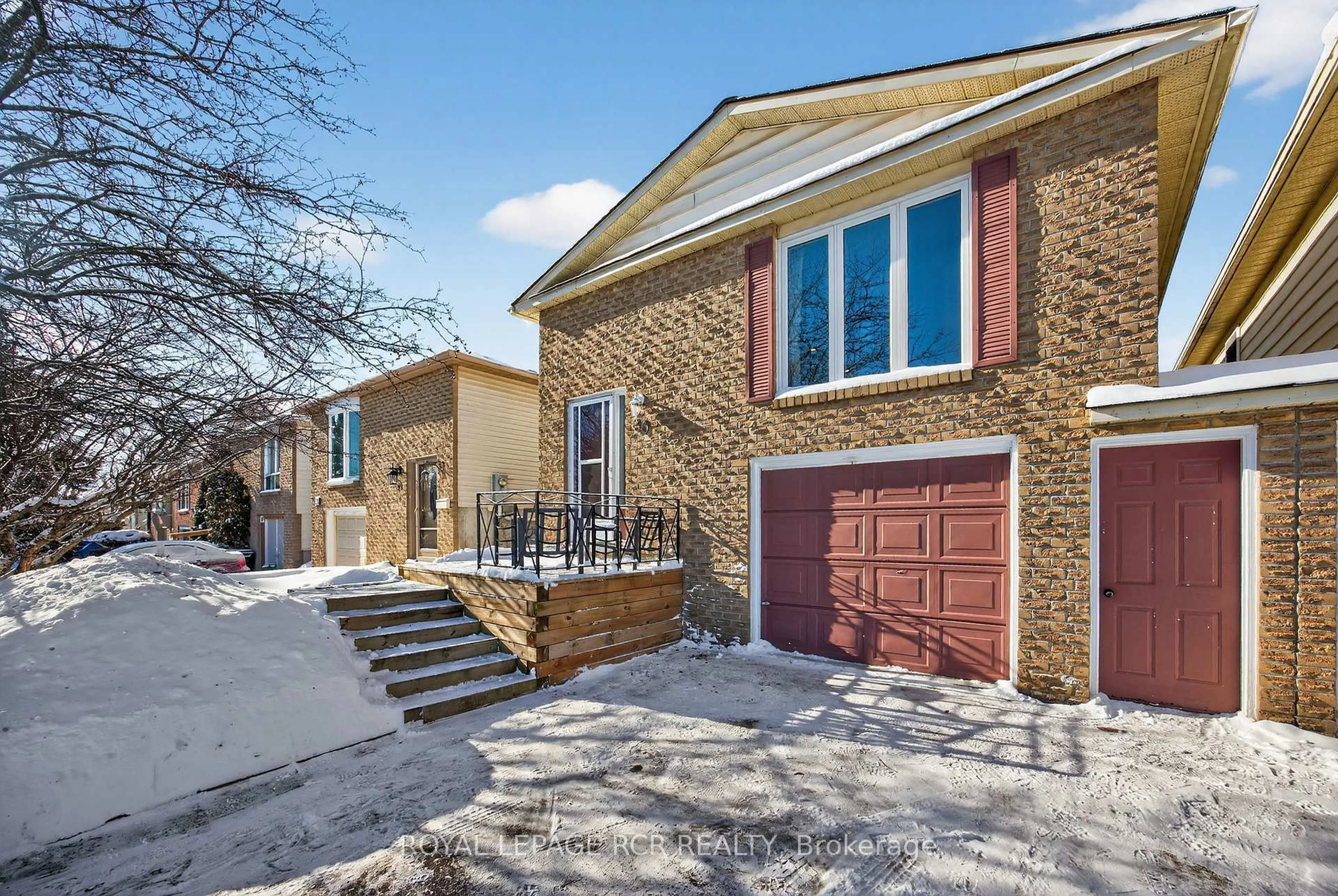 Home with brick exterior material, street for 30 Longview Dr, Bradford West Gwillimbury Ontario L3Z 2H2