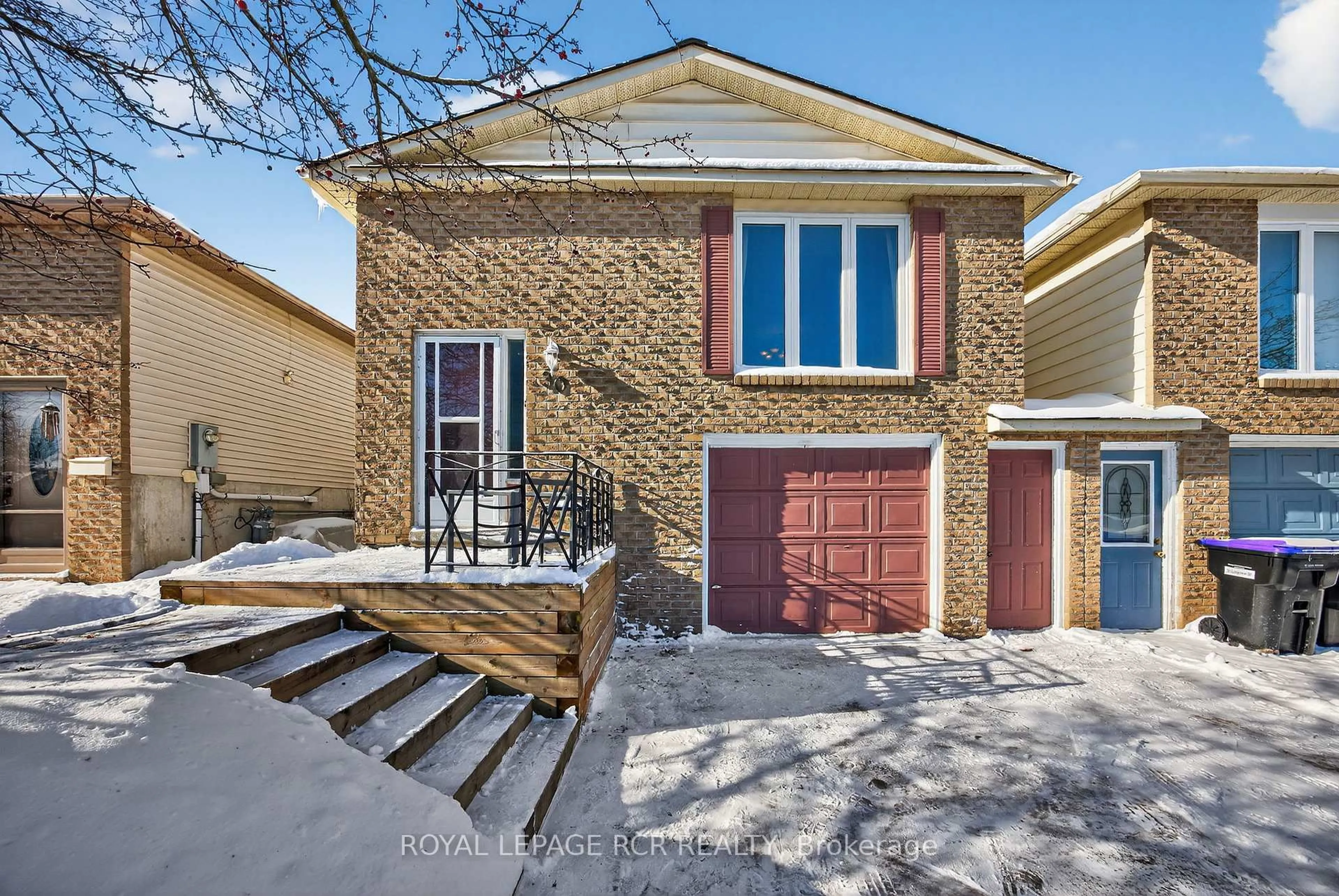 Home with brick exterior material, street for 30 Longview Dr, Bradford West Gwillimbury Ontario L3Z 2H2