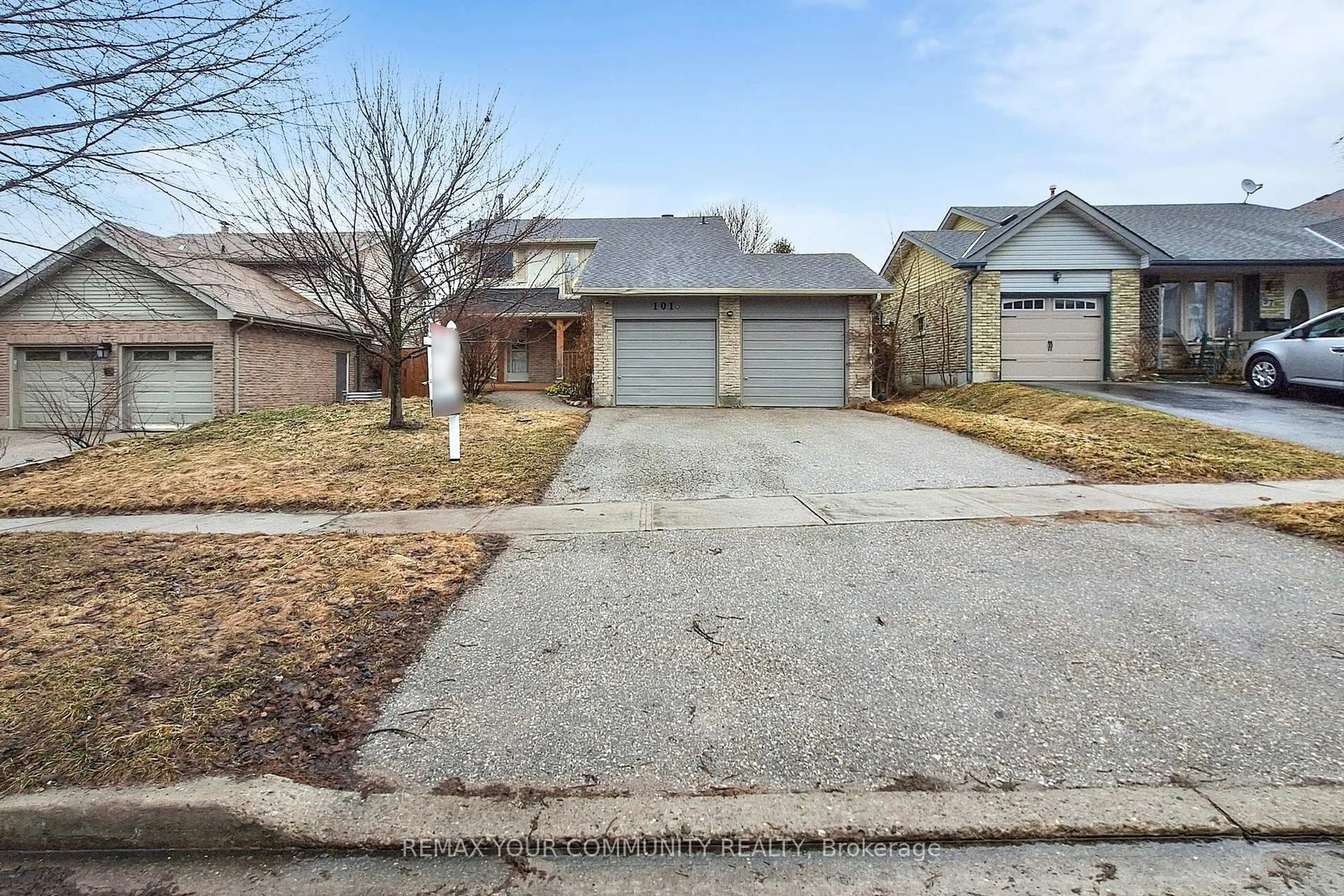 Unknown for 101 Ashton Rd, Newmarket Ontario L3Y 5R6