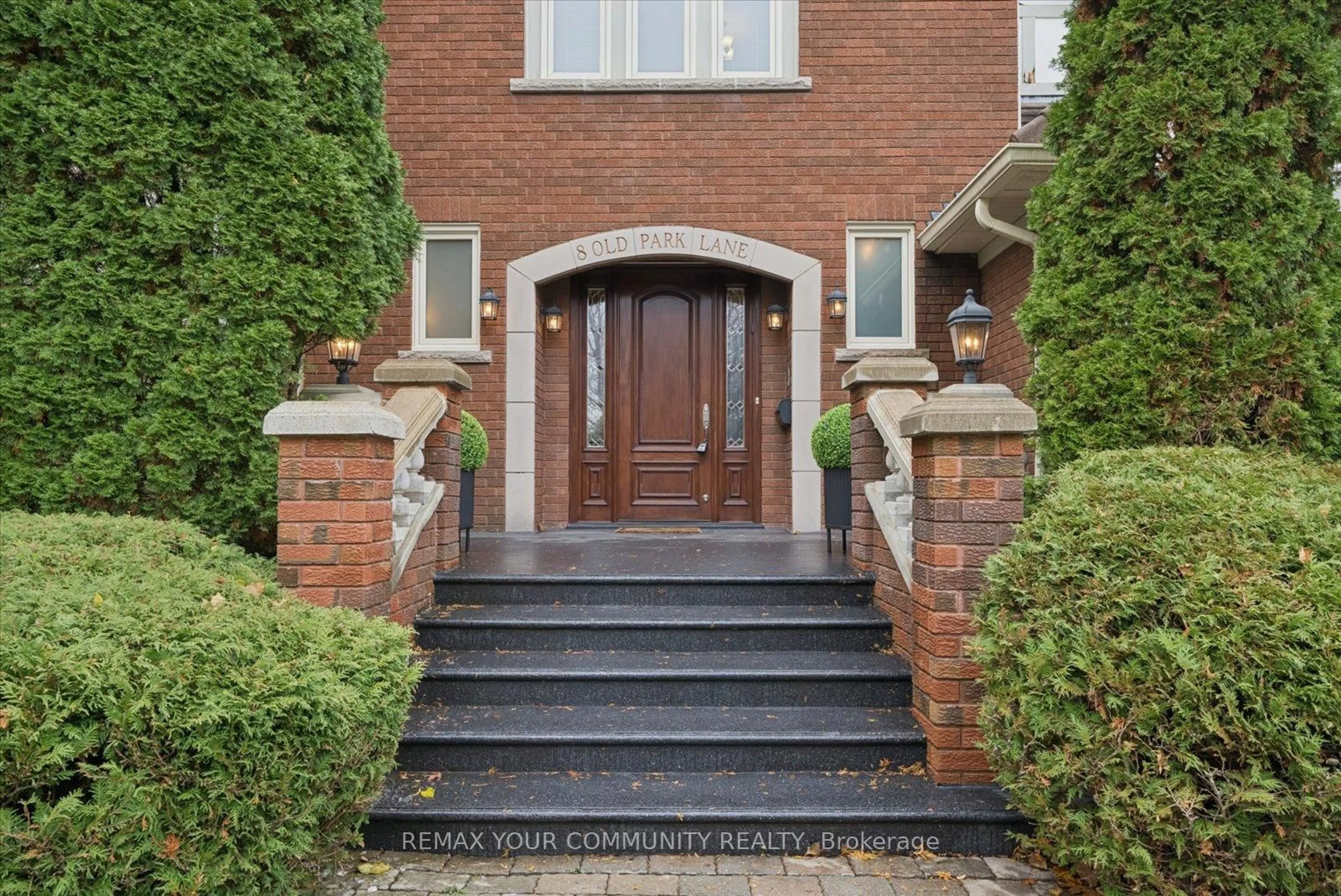 Home with brick exterior material, street for 8 Old Park Lane, Richmond Hill Ontario L4B 2L8