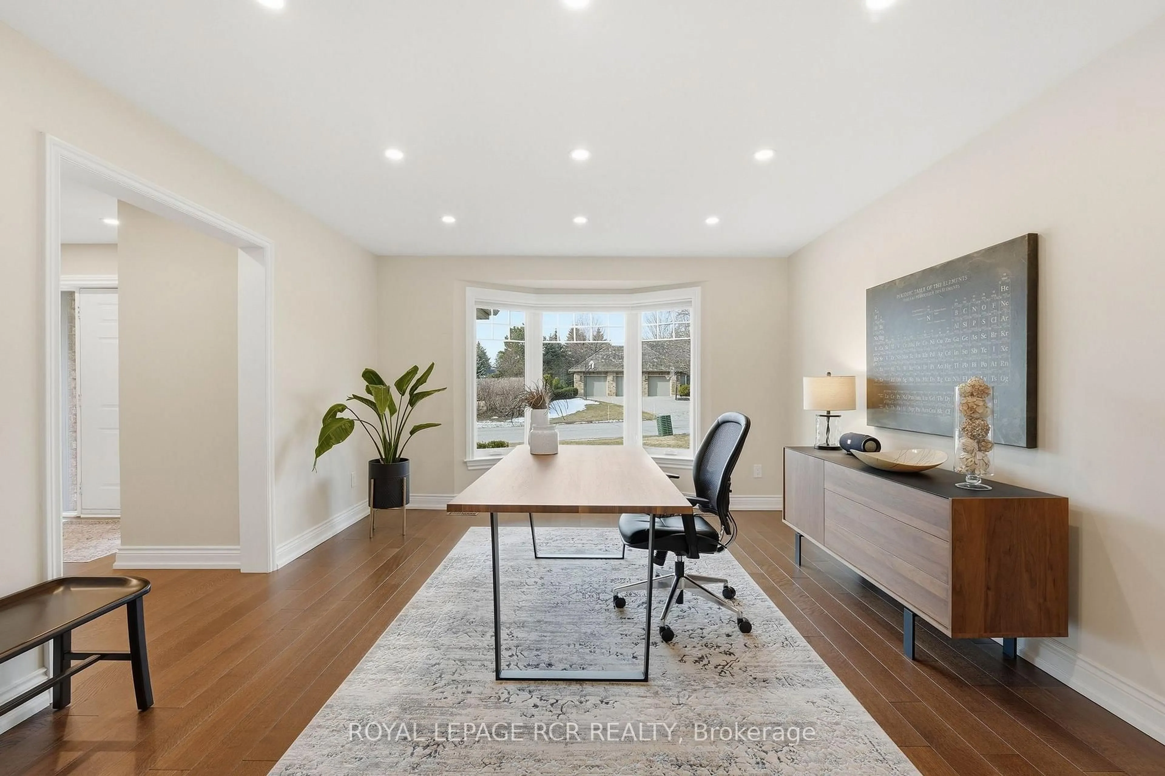 A pic of a room for 87 McClure Dr, King Ontario L7B 1B9