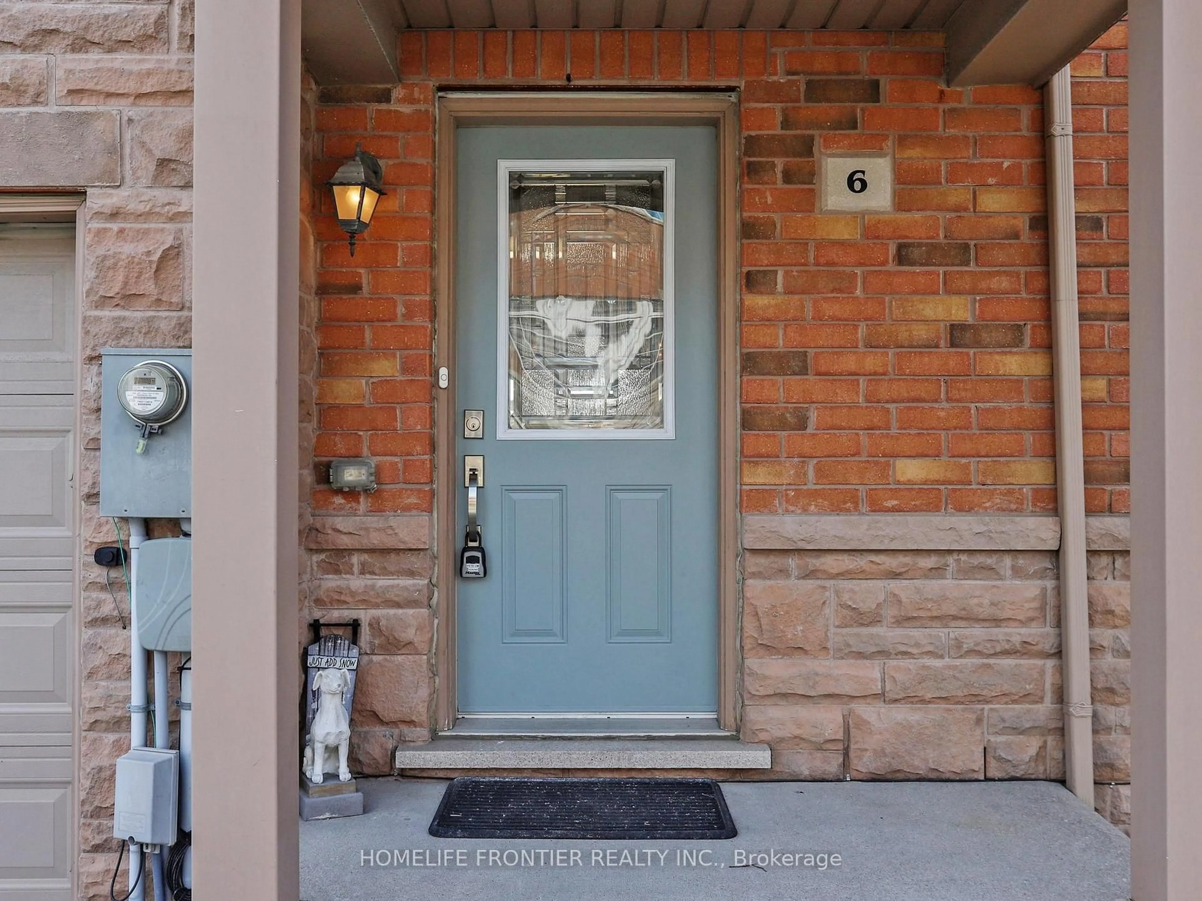 Indoor entryway for 8777 Dufferin St #6, Vaughan Ontario L4J 8W3