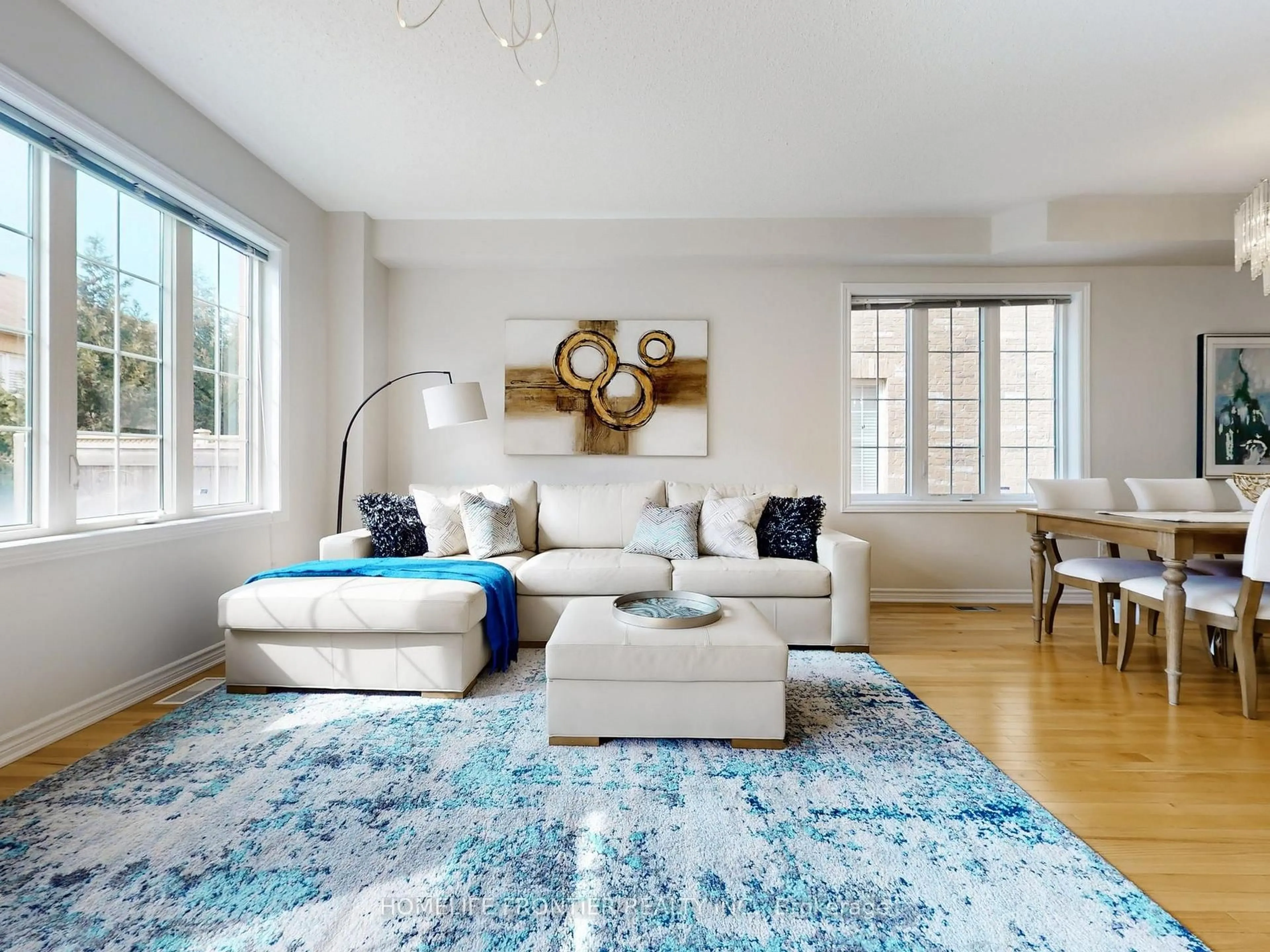 Living room with furniture, carpet floor for 8777 Dufferin St #6, Vaughan Ontario L4J 8W3